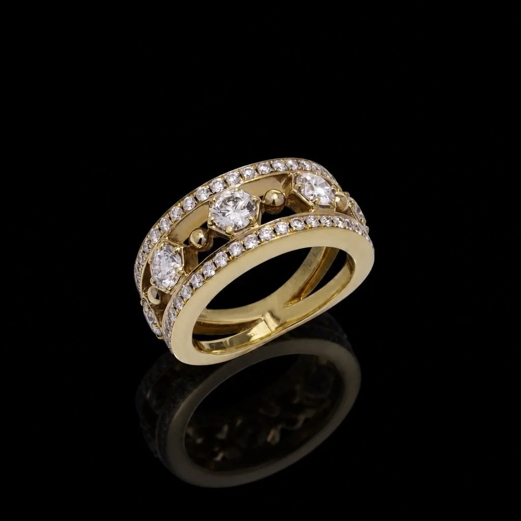 Boodles & Dunthorne 18KT Gold Band Ring with 1.46ct Diamonds