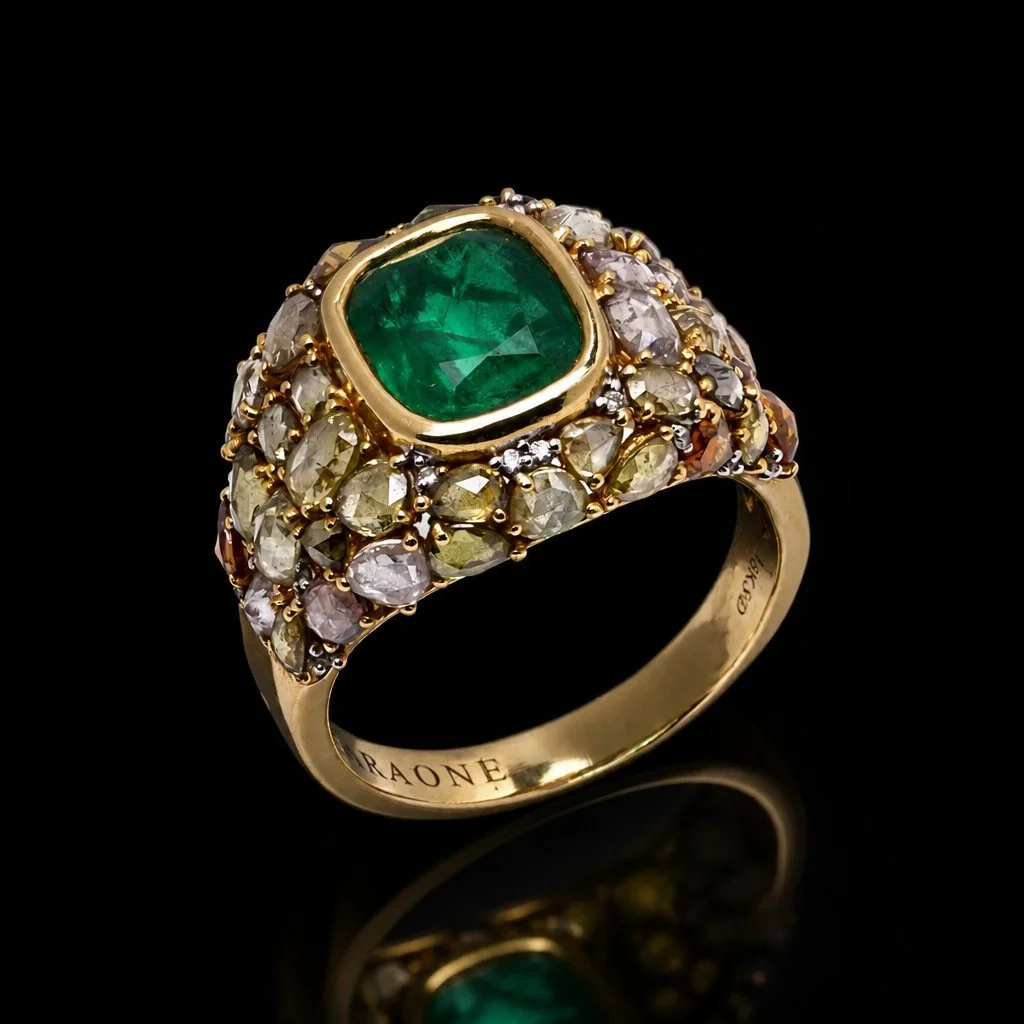 Faraone Colombian Emerald and Diamond Ring, 18KT Gold, 3.00 ct