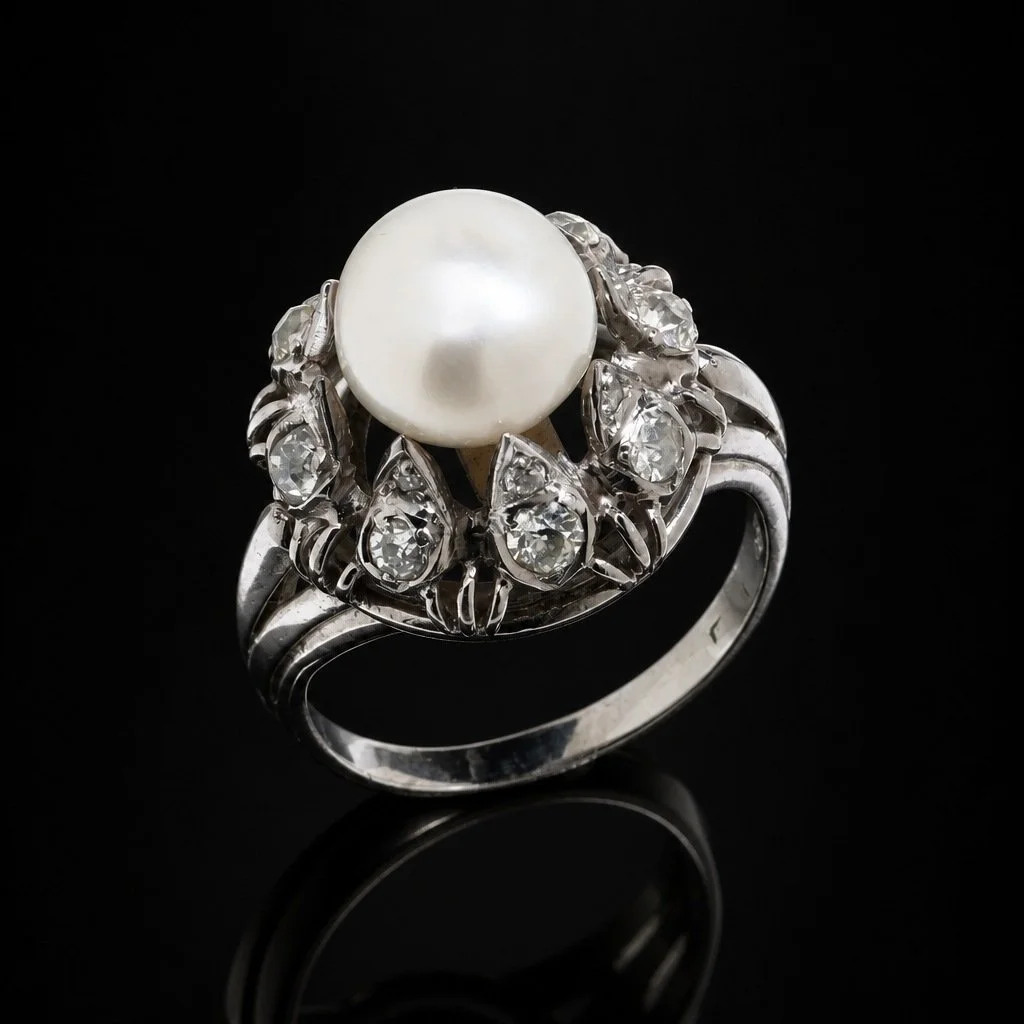 Art Deco 18KT Gold South Sea Cultured Pearl & Diamond Ring
