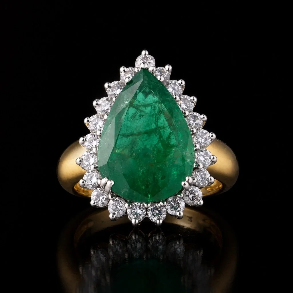 Vintage 18KT Gold Cluster ring with 6ct Natural Emerald & Diamonds