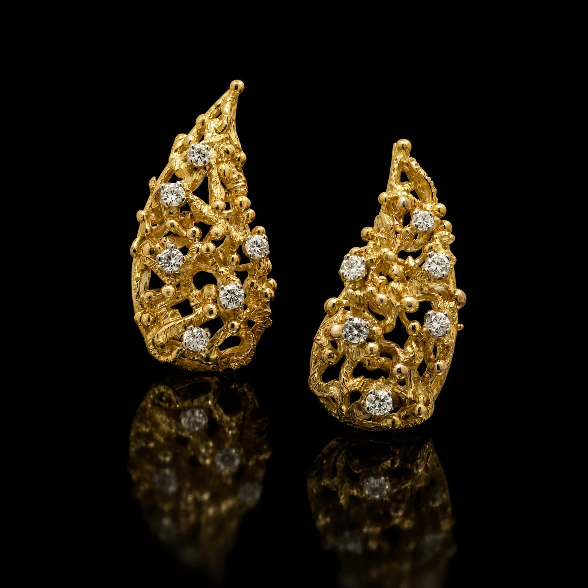 18KT Gold Textured Openwork Diamond Clip Earrings