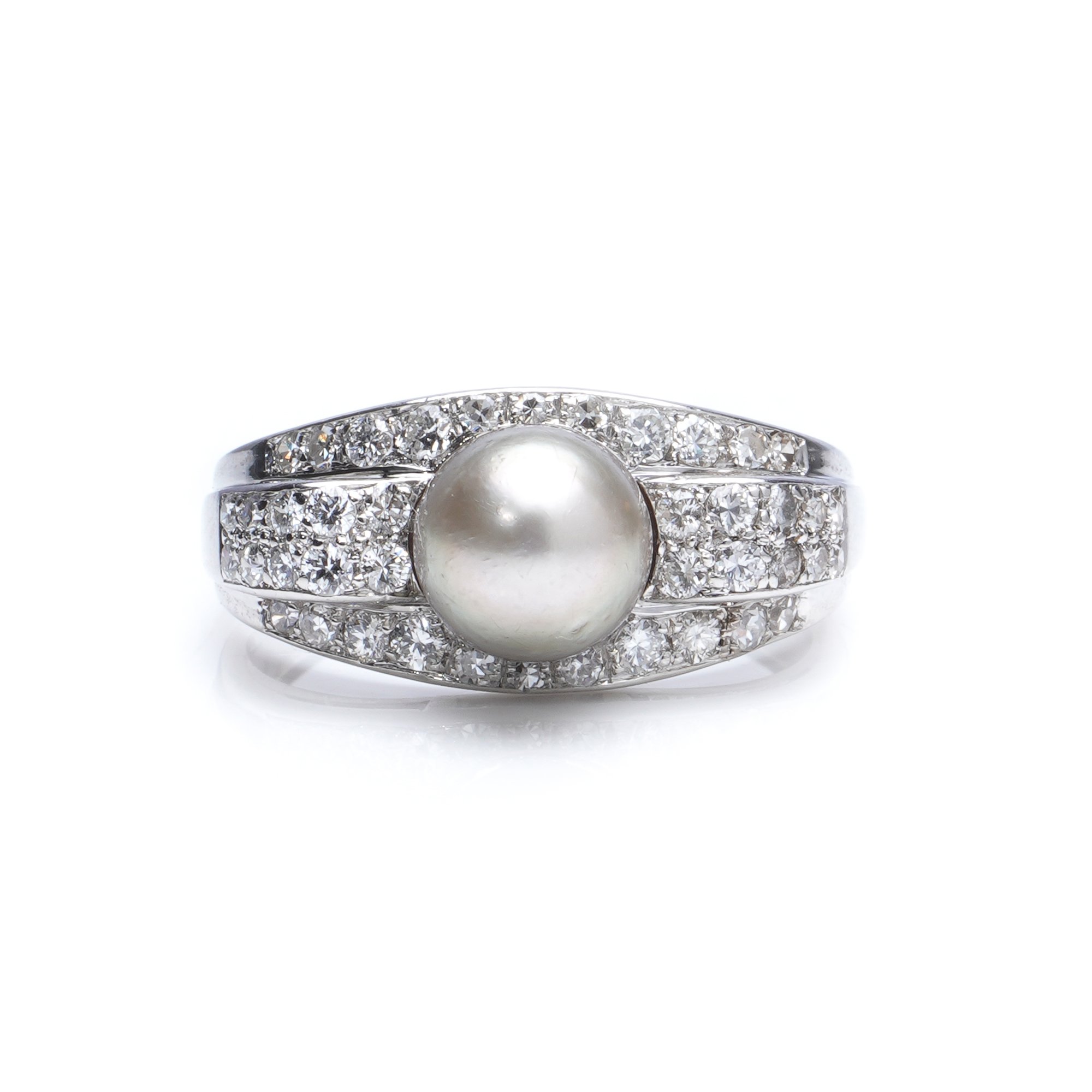 Platinum 950 Natural Saltwater pearl and diamond ring