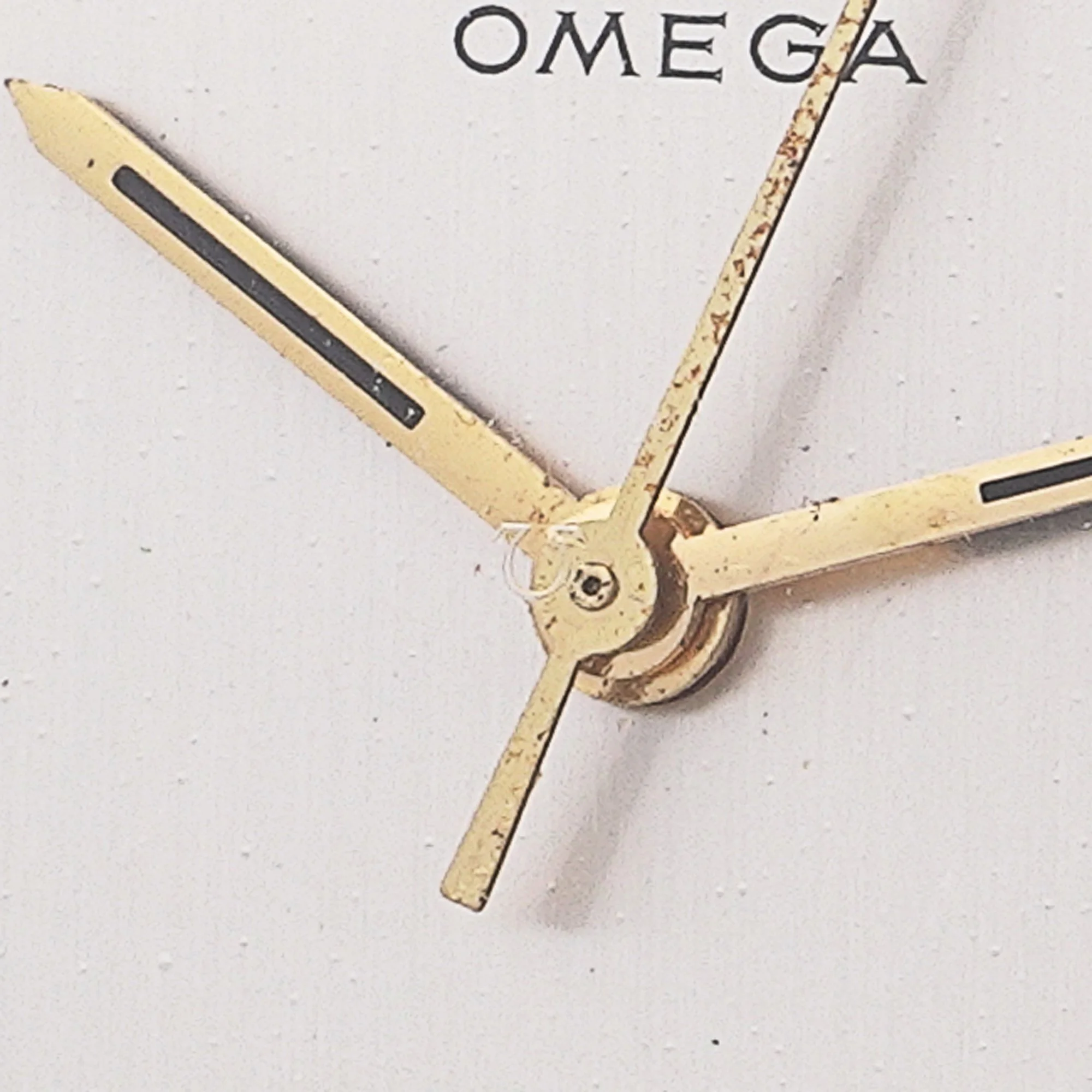 omega-seamaster-de-ville-9kt-gold-watch9.jpg