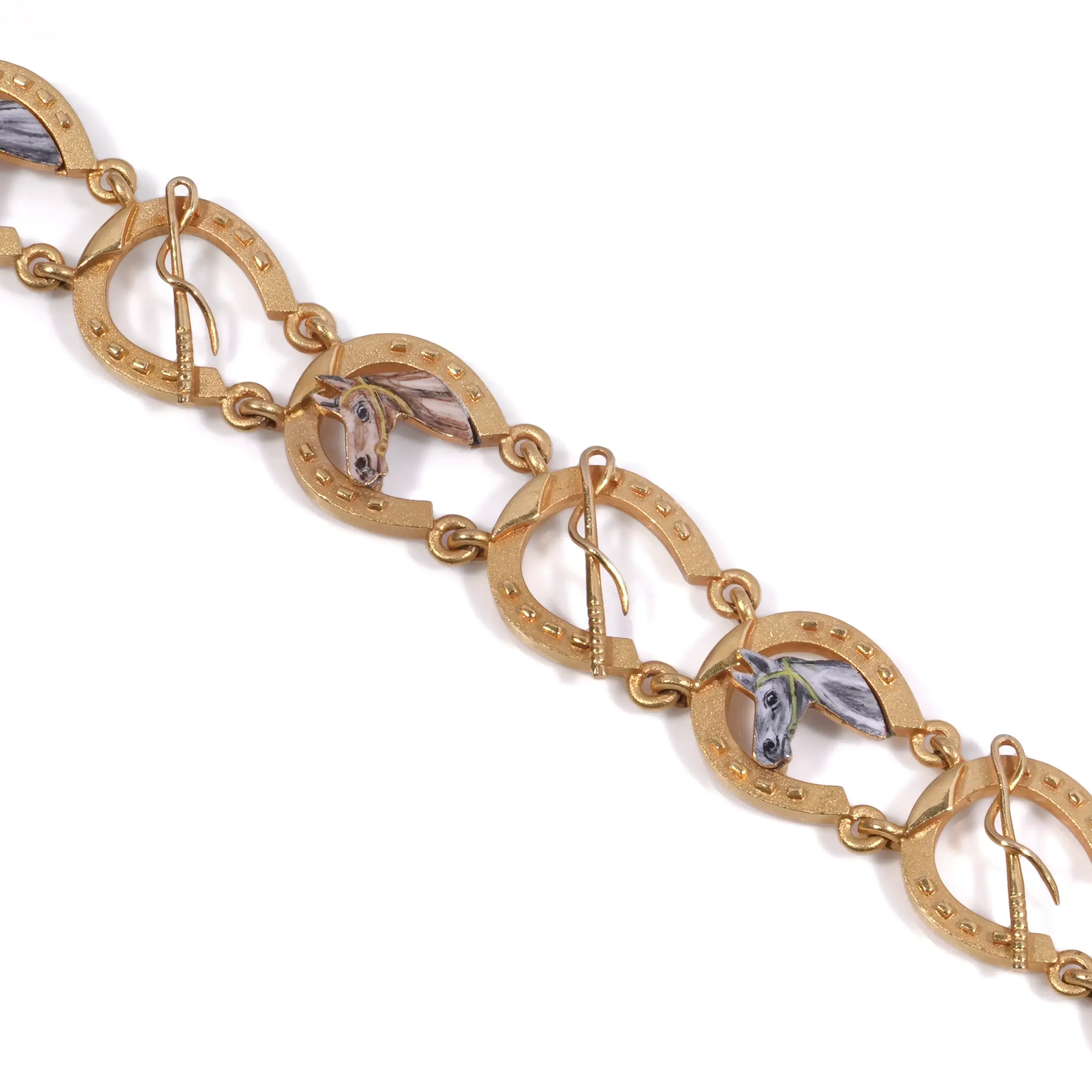 Mozeris-Fine-Antiques-Victorian-22KT-Gold-Equestrian-Horse-Motif-Bracelet8.webp