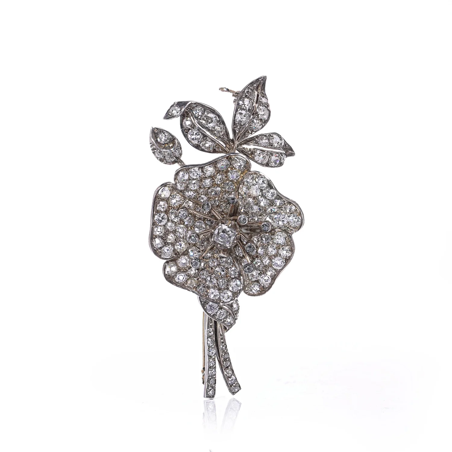 Victorian en tremblant diamond flower brooch, about 1880