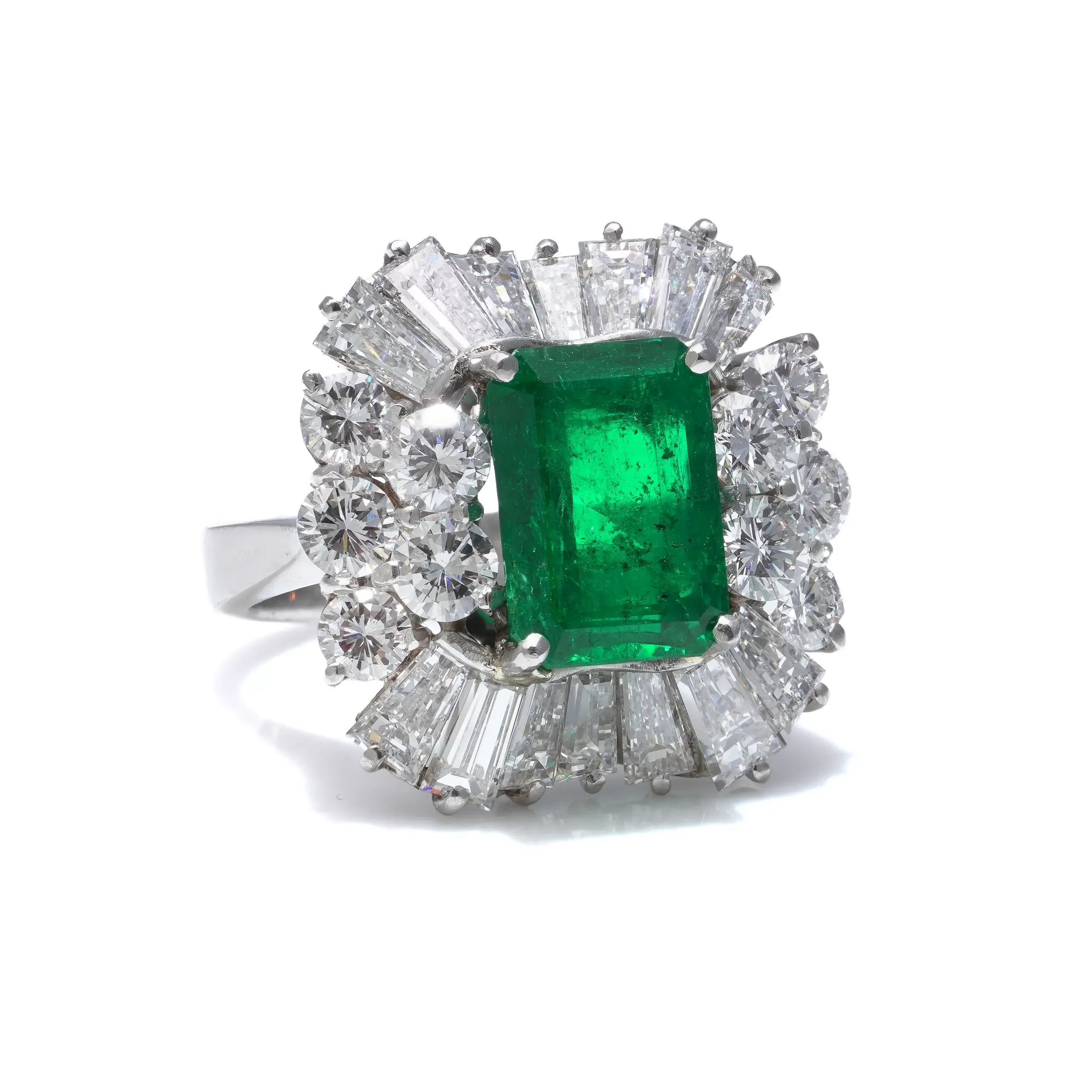 mozeris-fine-antiques-platinum-colombian-emerald-diamond-cluster-ring6.webp