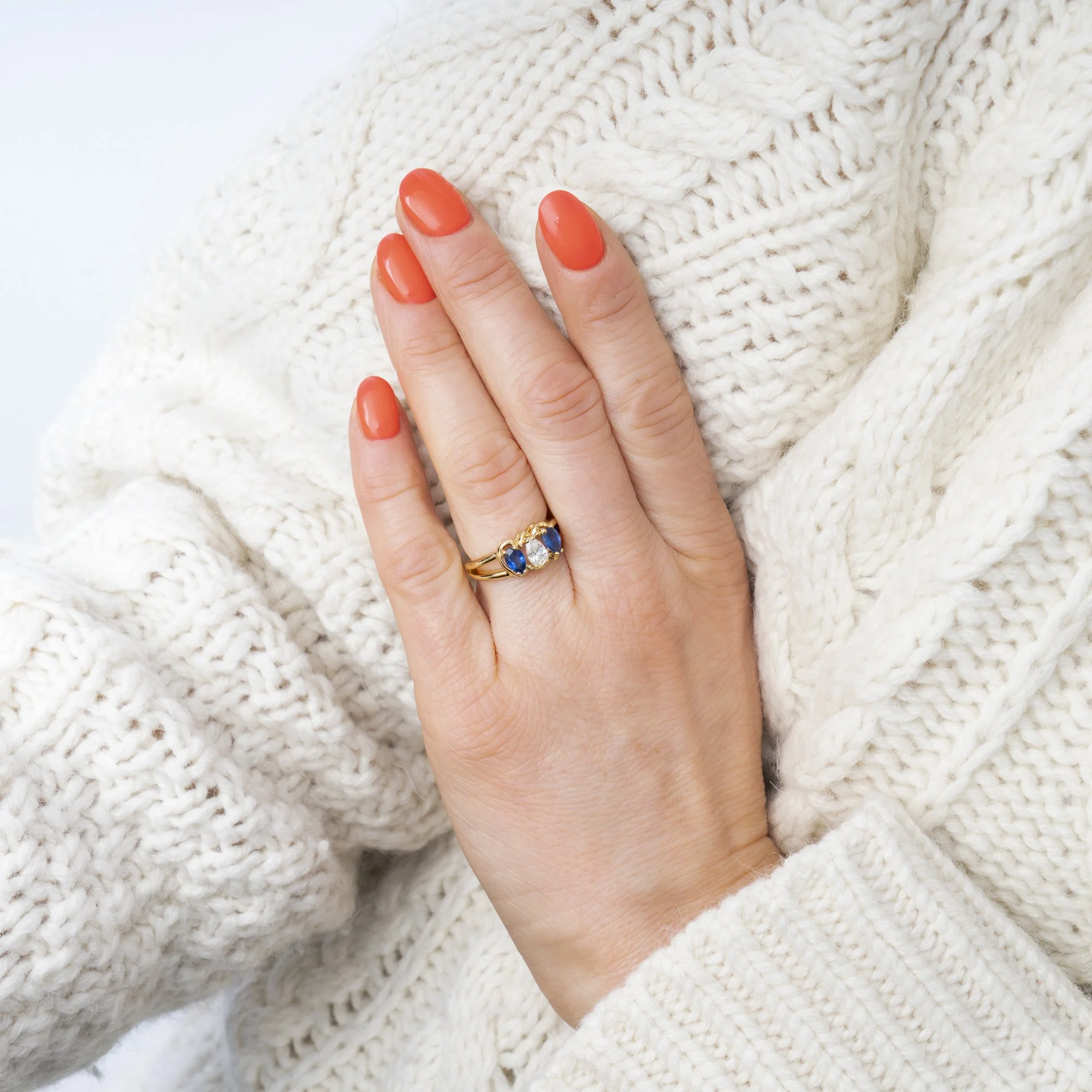 Chaumet 18KT gold diamond and sapphire ring