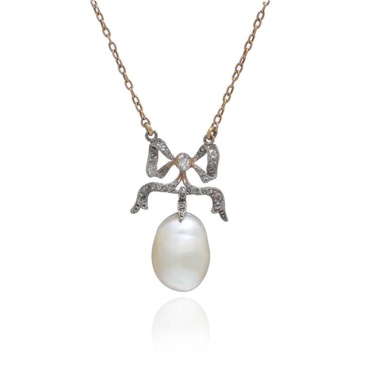 Edwardian 18KT Gold South Sea Pearl and Diamond Necklace
