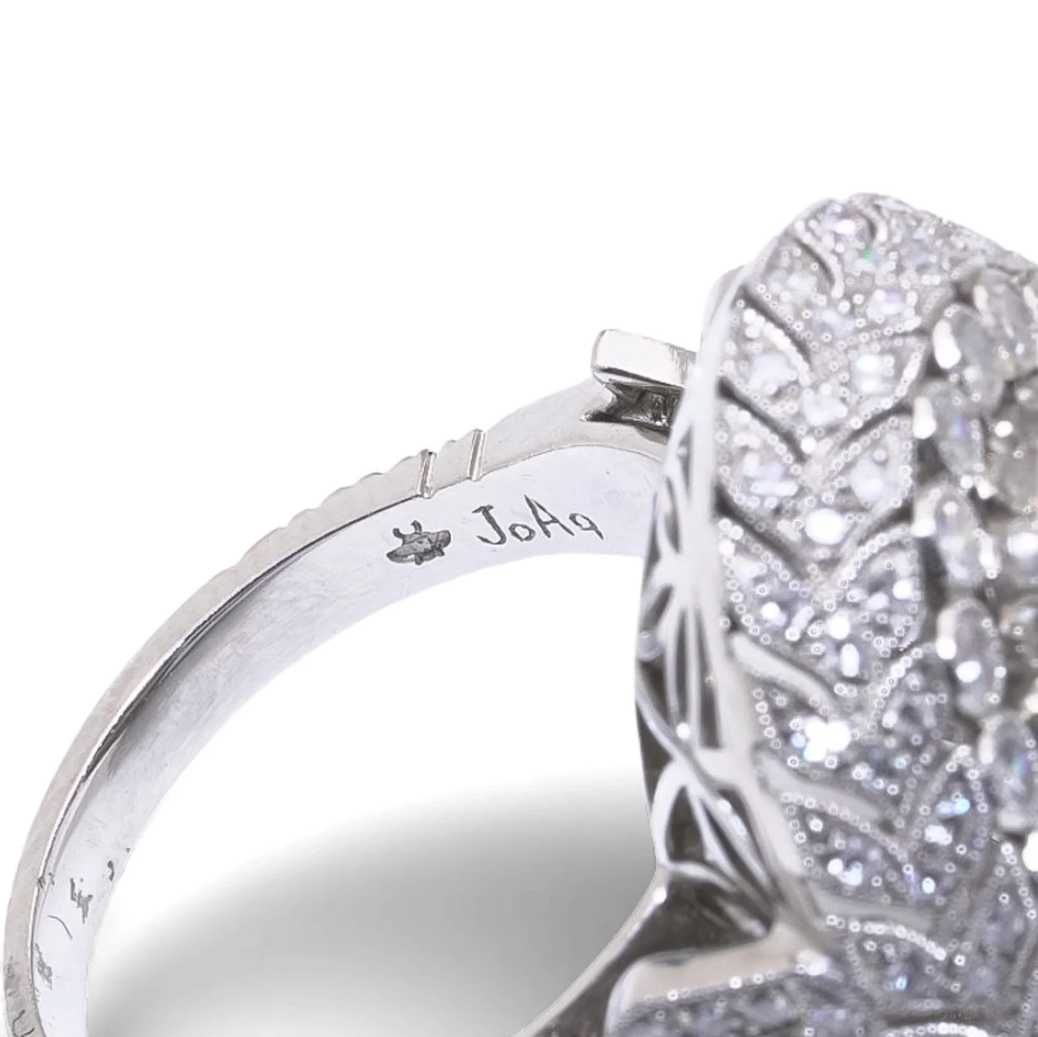 2025-12-10 14-19-36 (B,R8,S4).jpg