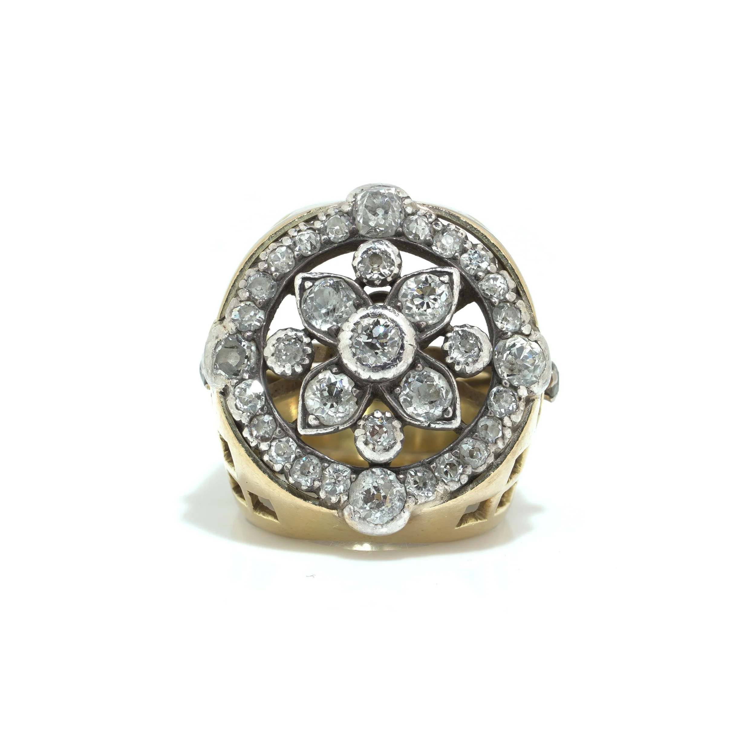 Early 20th Century 18KT Gold Old European Cut Diamond Cluster Ring 2.60ct