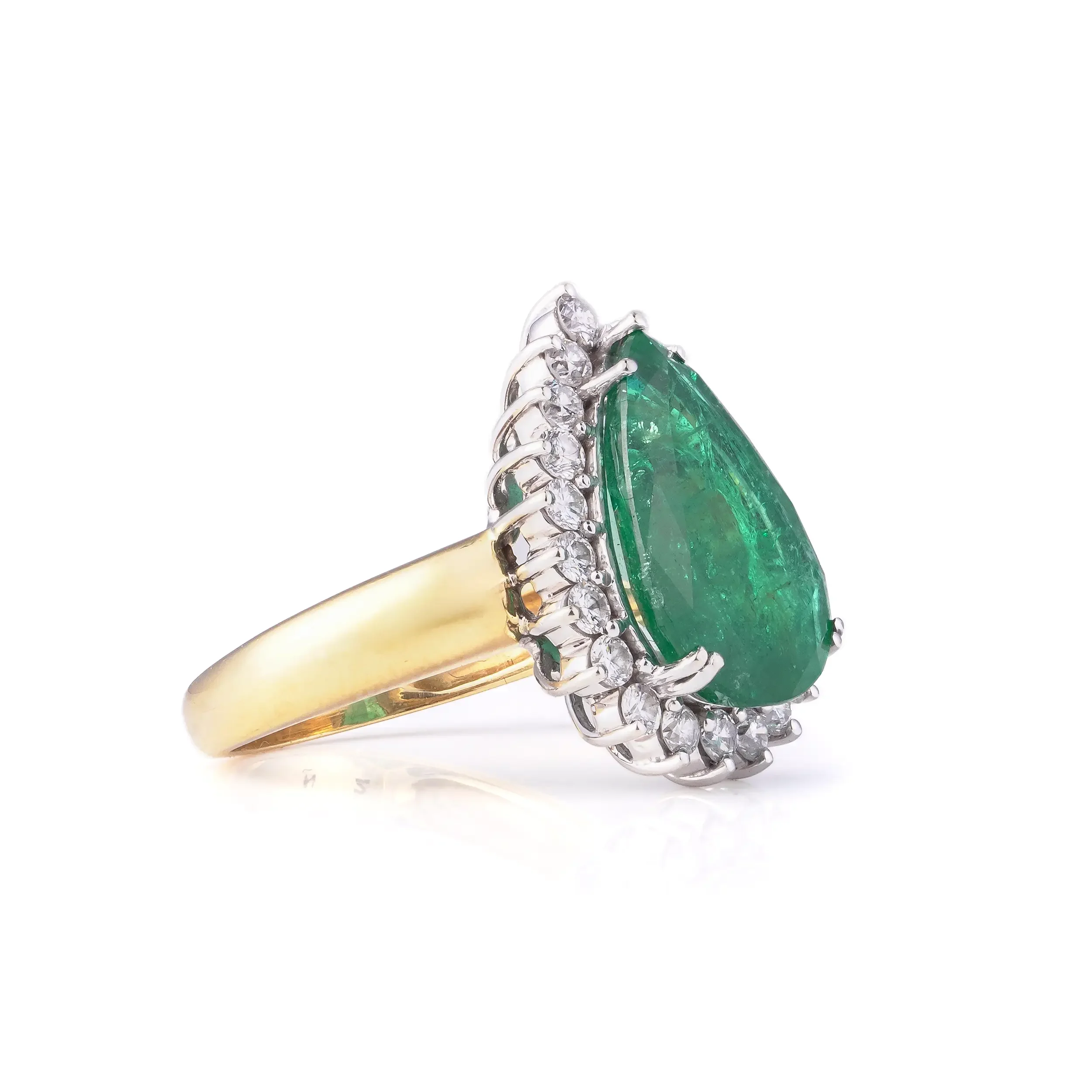 Mozeris-Fine-Antiques-Vintage-6ct-Natural-Emerald-&-Diamond-Cluster-Ring2.webp