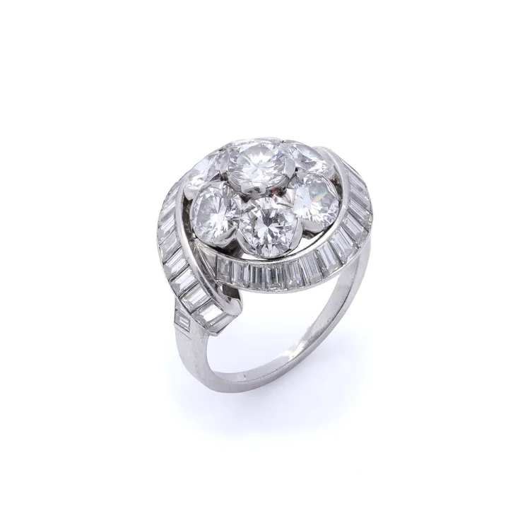Van Cleef & Arpels Platinum Ring with 4.2KTs of diamonds.