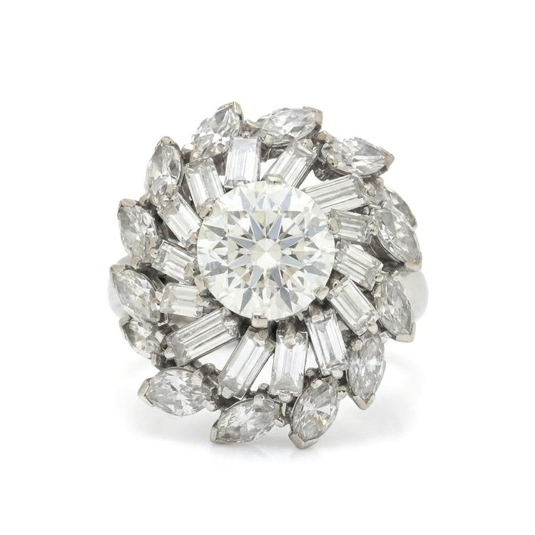 18KT White Gold Diamond Cluster Ring with 2.50ct Centre Diamond