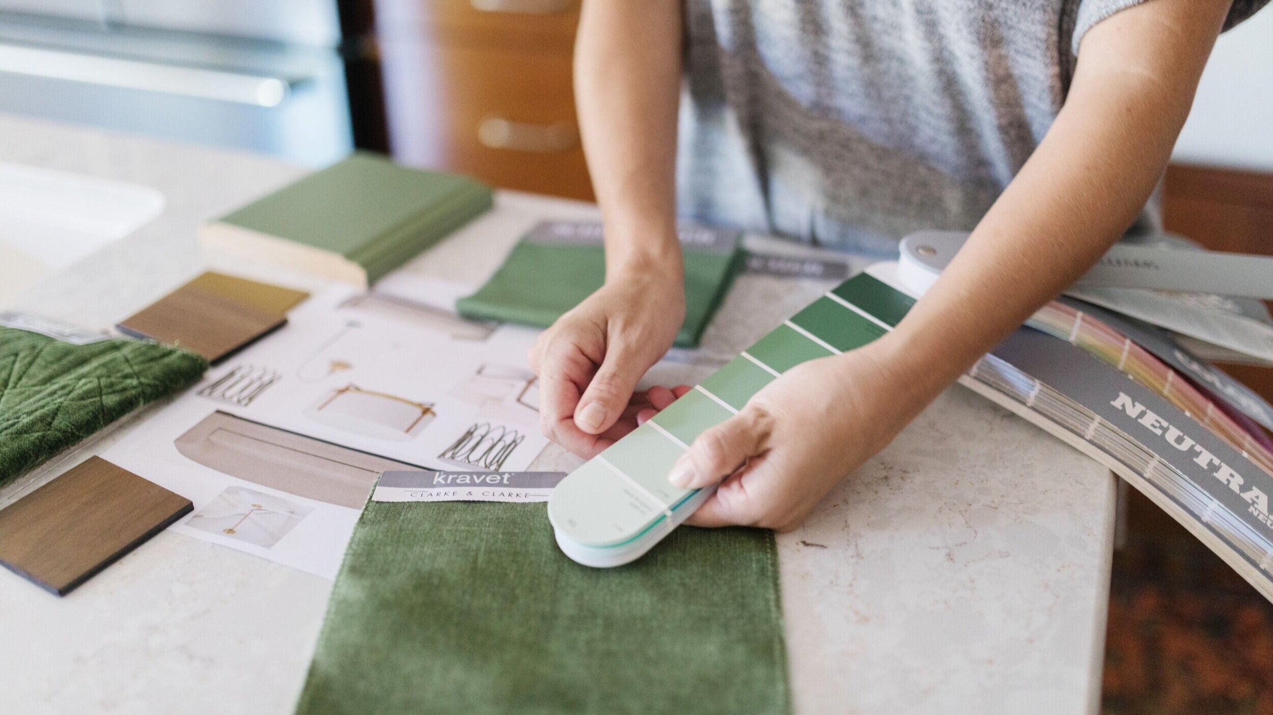 The Difference Between an Interior Designer, Interior Decorator &amp; Contractor