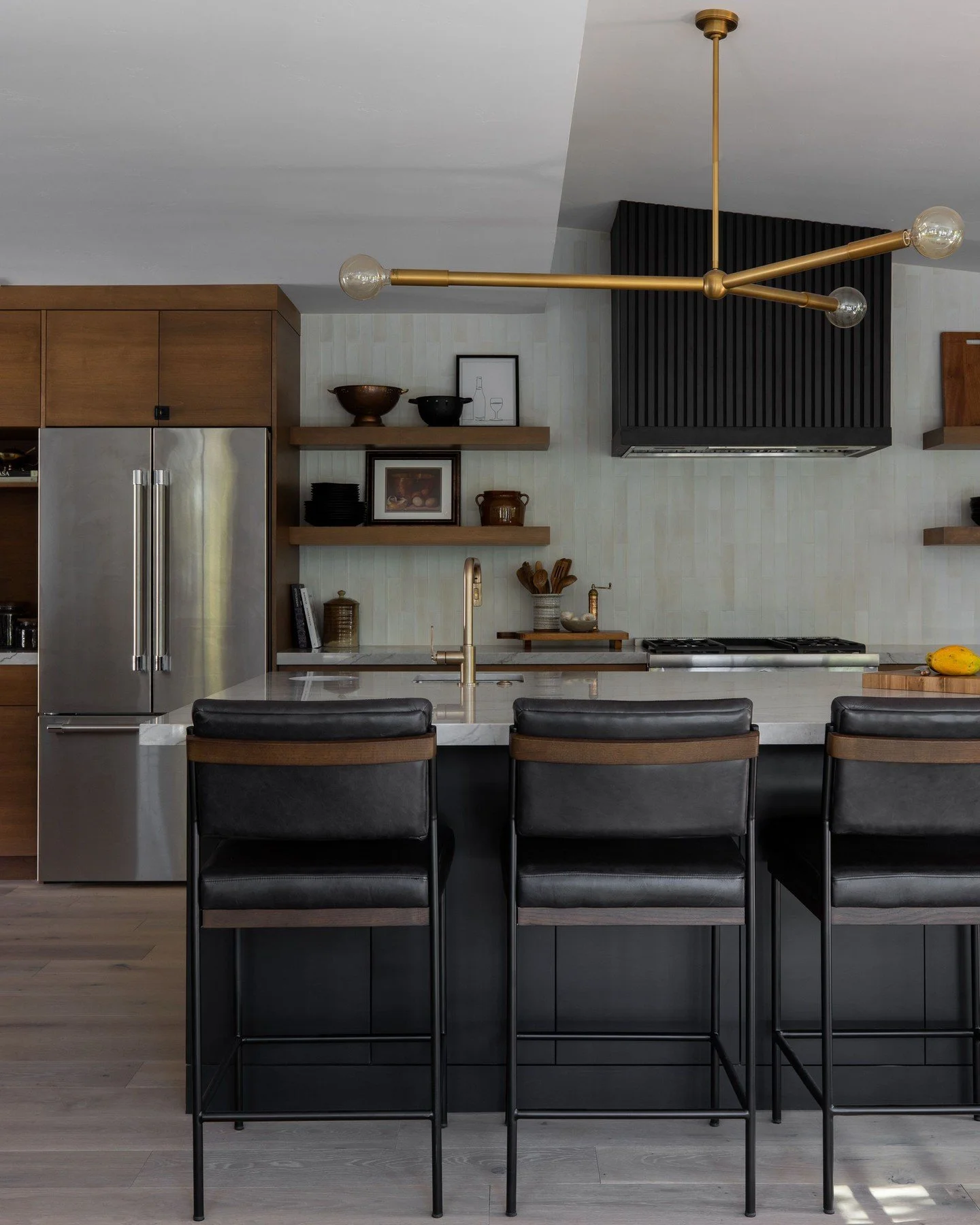 A little throwback to a kitchen we still love. Nearly two years later, and the details are just as good.

📸: @nicolediannephoto
Styling by: @whitneyrosefecteau