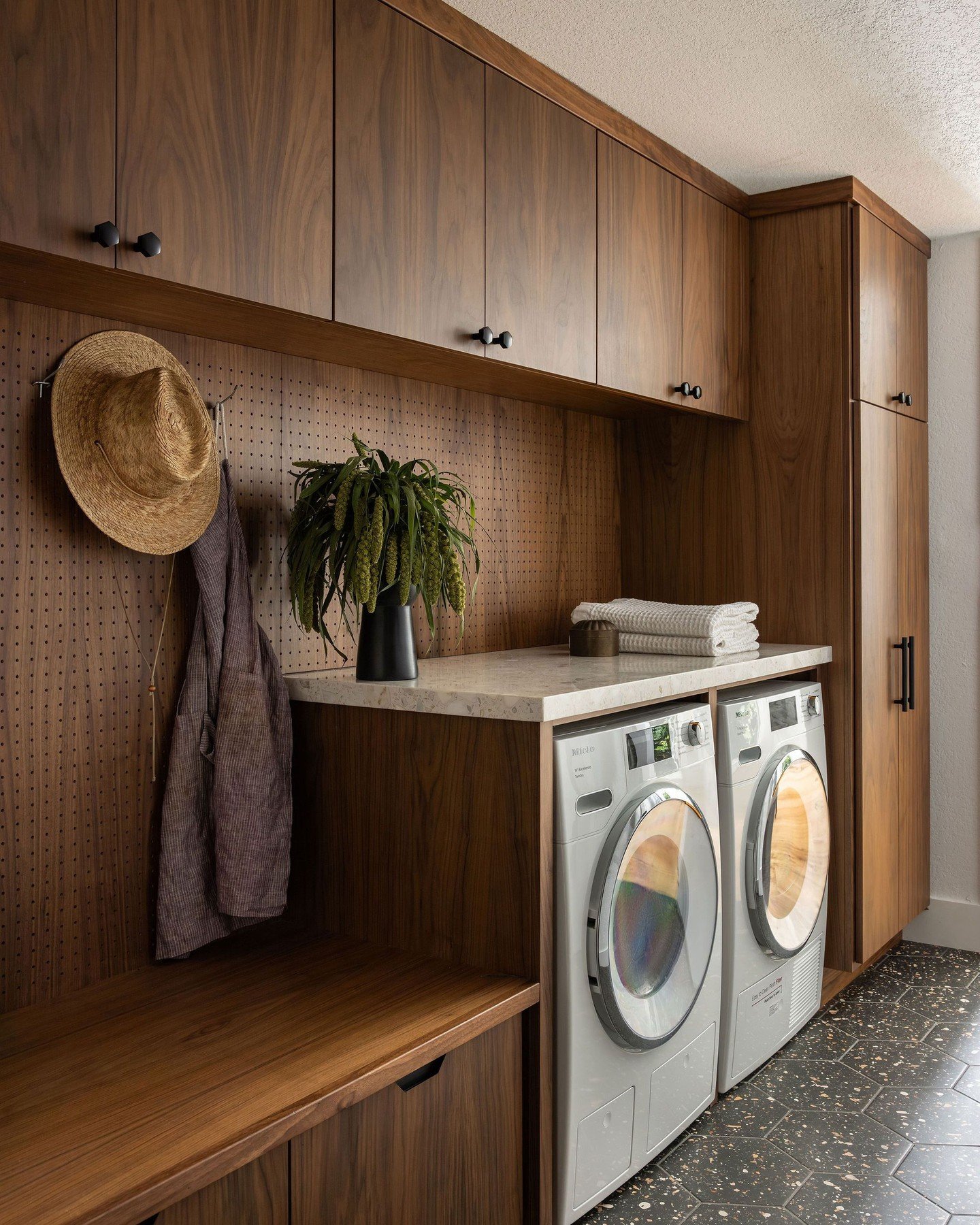 The hardest-working room in the house should still look this good.

📸: @stephanie___russo

Stylist: @emilyairoso