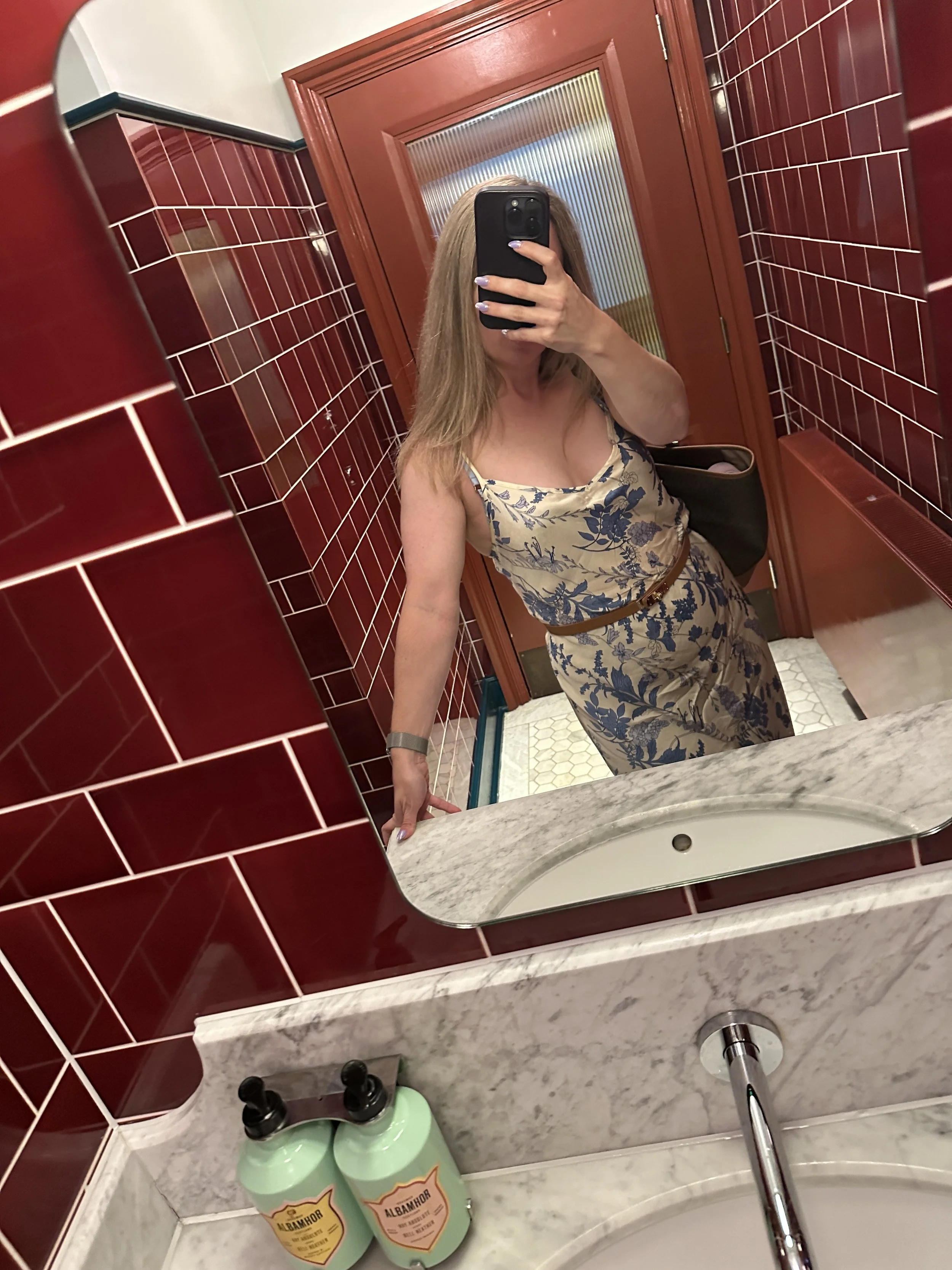 Austin Powers-esque Dinner Date?