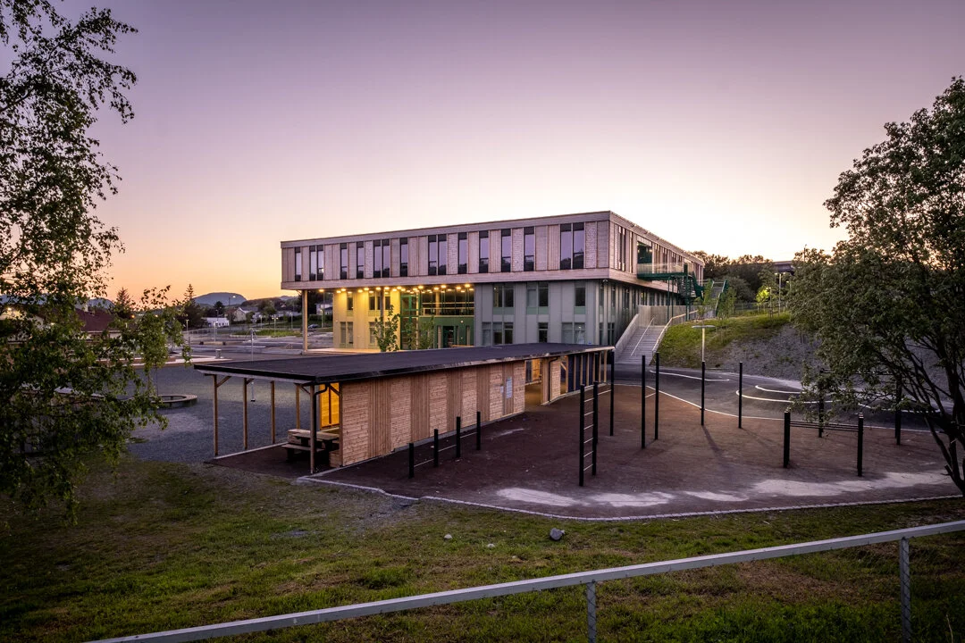 Botngård ungdomskole — ARKITEKTENE VISAVIS
