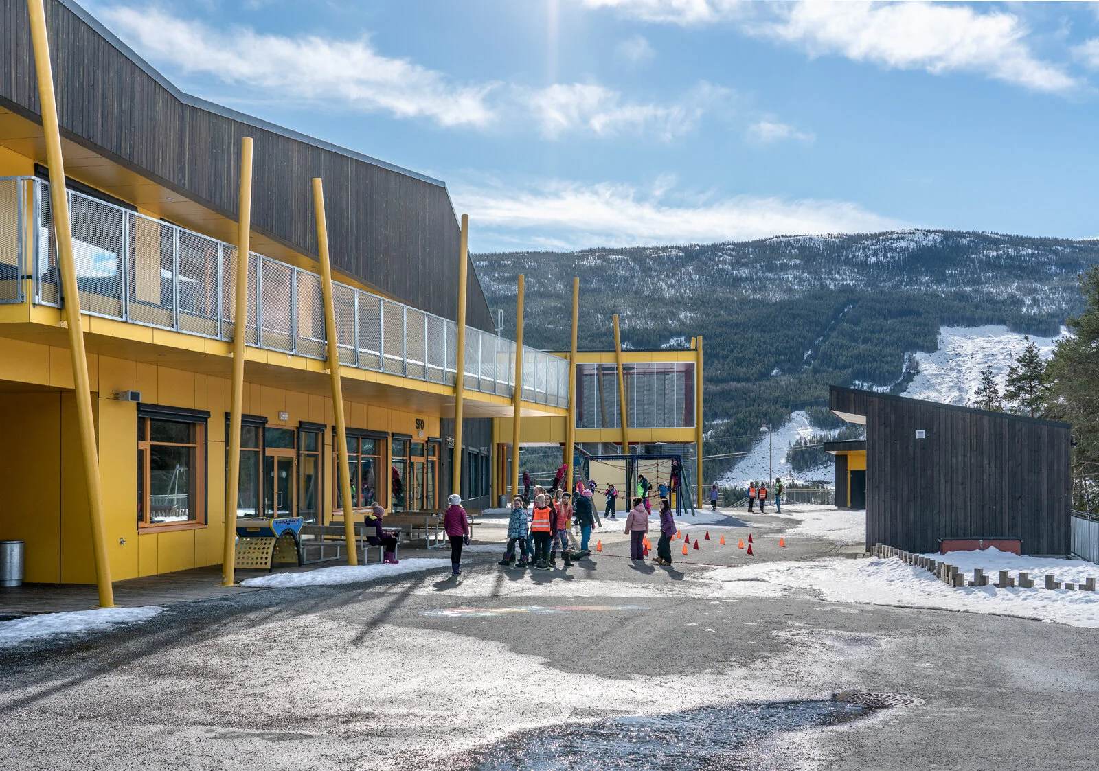 Gol Skole ARKITEKTENE VIS A VIS