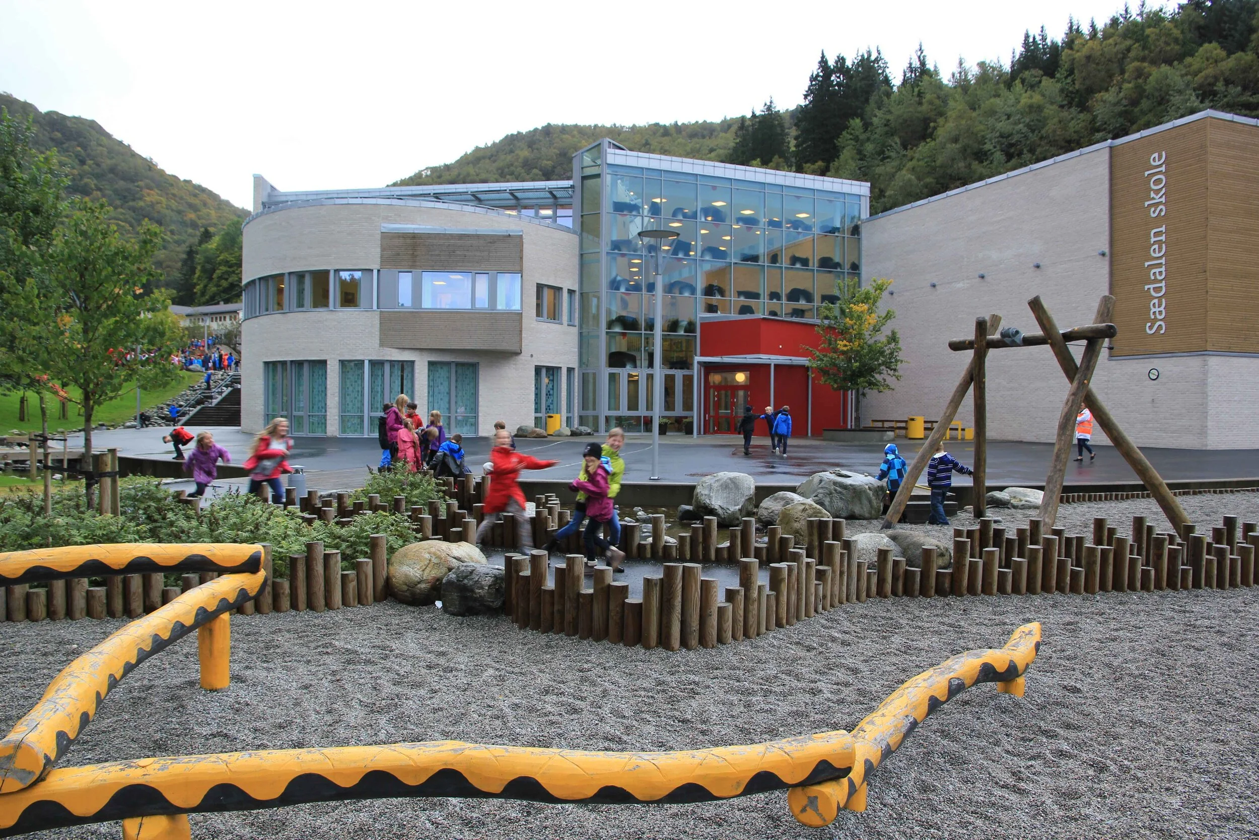 S dalen Skole ARKITEKTENE VIS A VIS