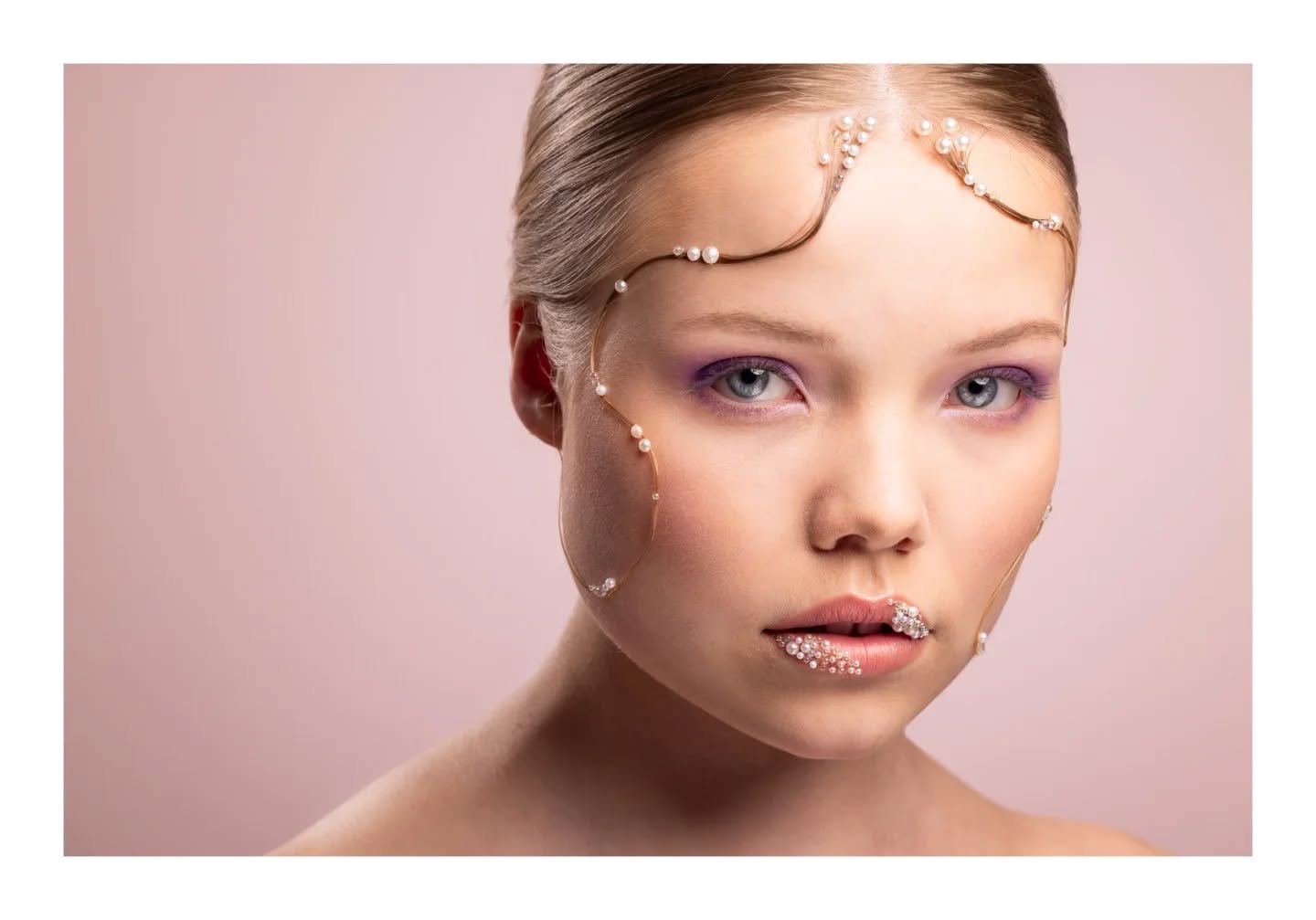 Kuvissa upea @kiapaulomo 

Hiukset &amp; meikki by @merikivimakeup