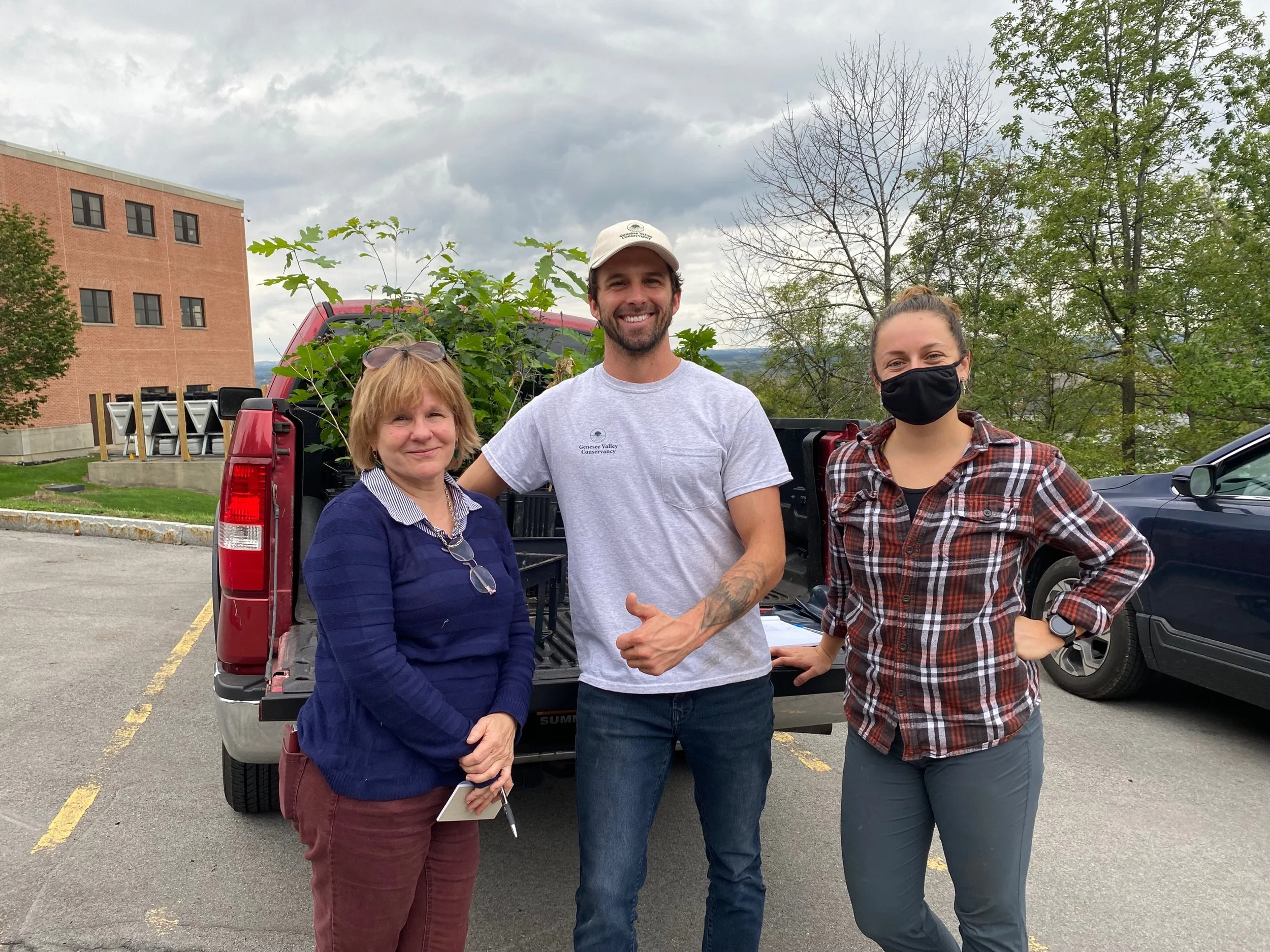 Conservancy Helps Livingston County Plant 200 Trees