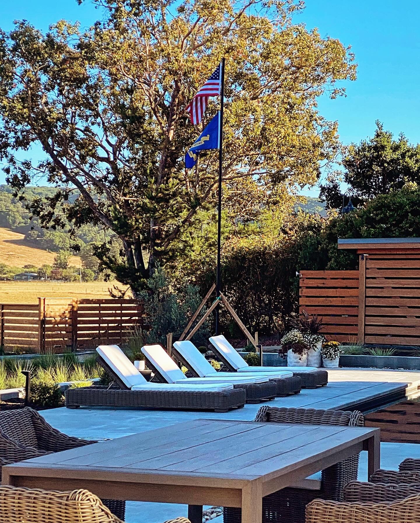 .
Happy 4th of July! Wishing all of you a peaceful and relaxing Independence Day. We&rsquo;ll be poolside!💦🩵🇺🇸 

#stagingbymodesign #modesign
#moven #homestaging #staging 
#america #godblessamerica #4thofJuly
#july4th #poolside #family #friends
#