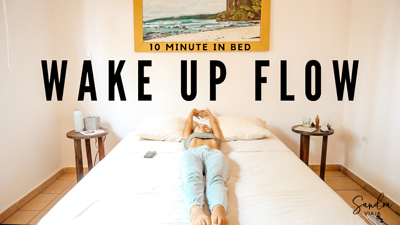 10 Minute Wake Up Stretch - Morning Yoga Flow