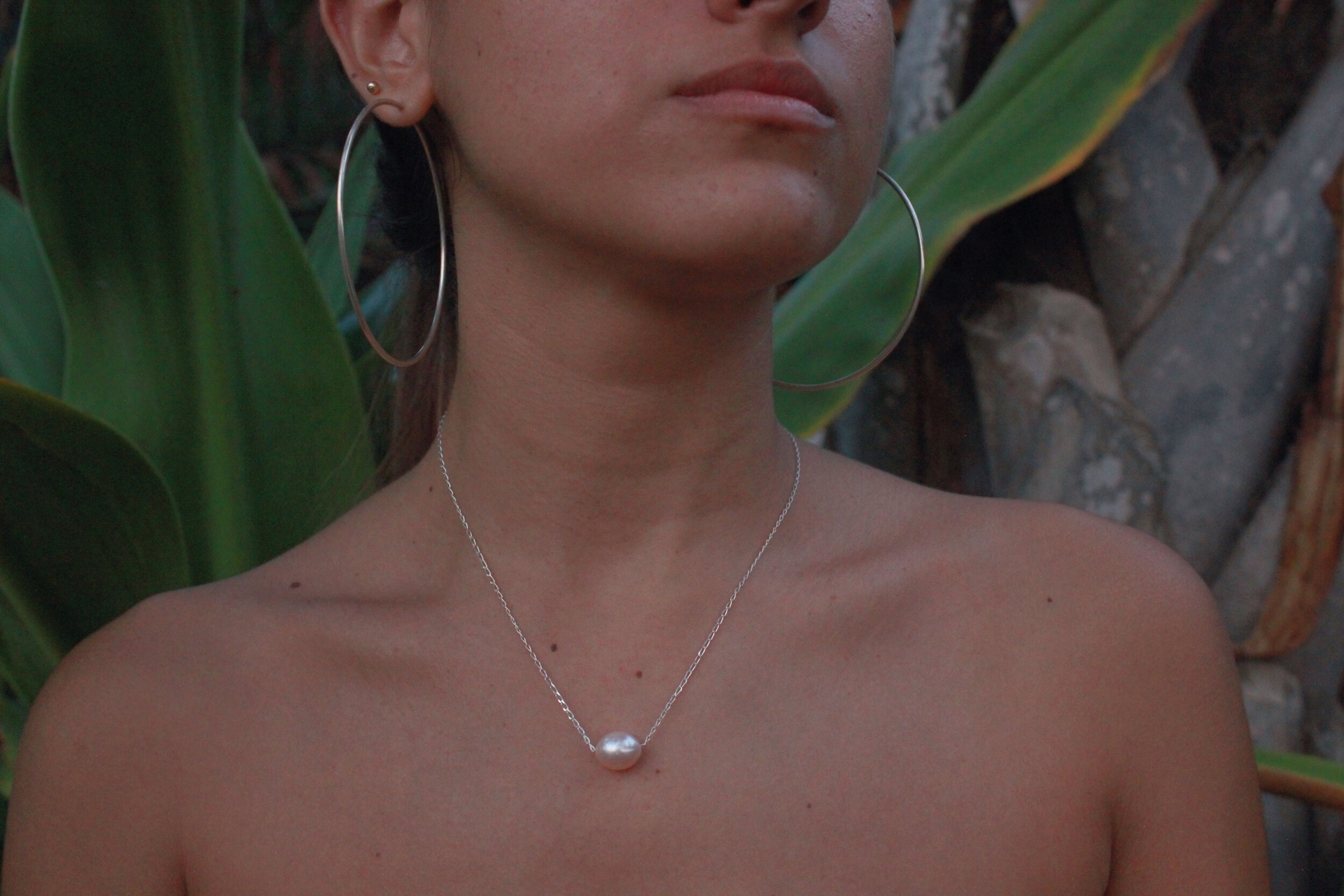 Perla across 03.jpg