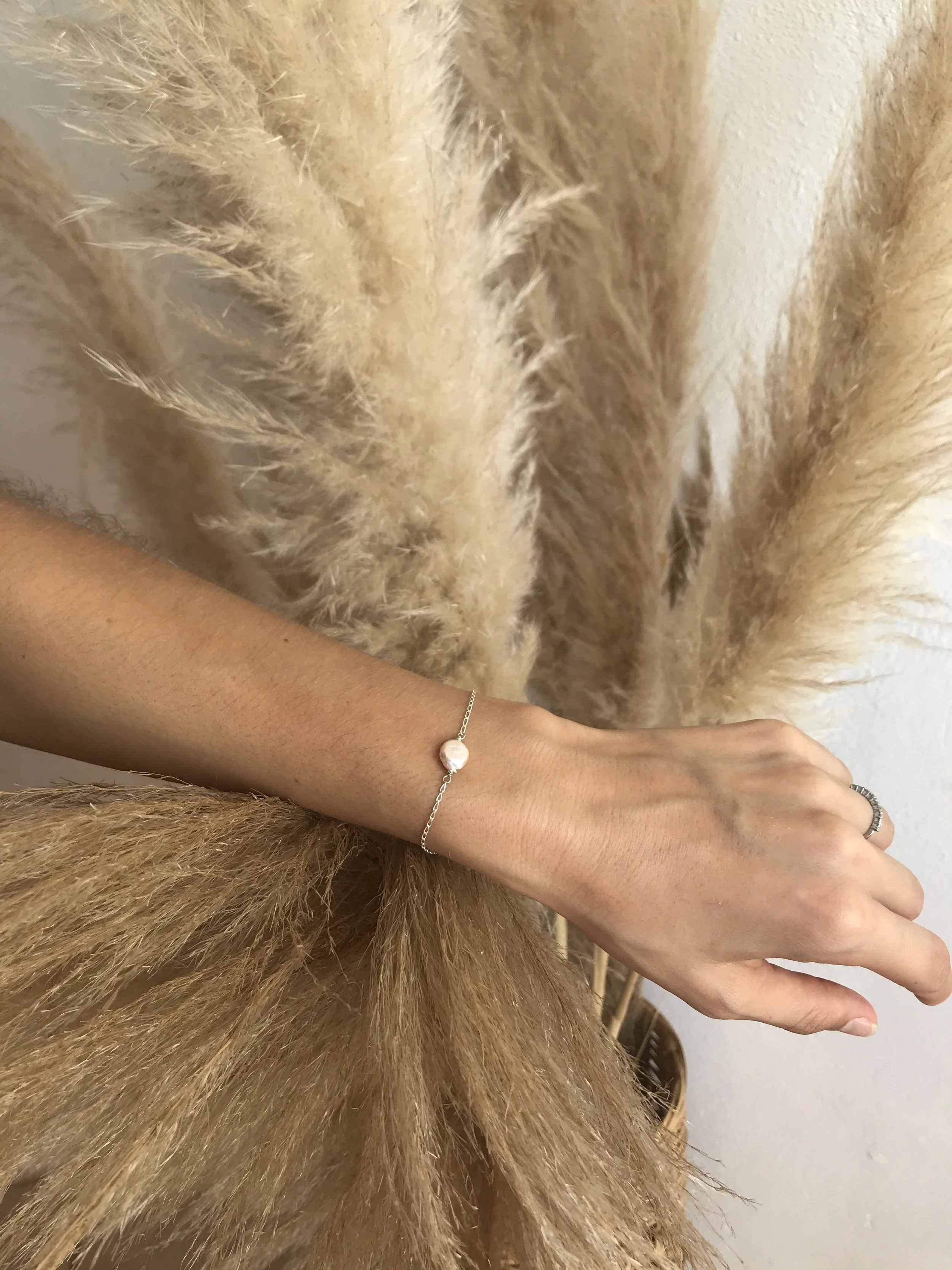Pulsera perla botón 01.jpg
