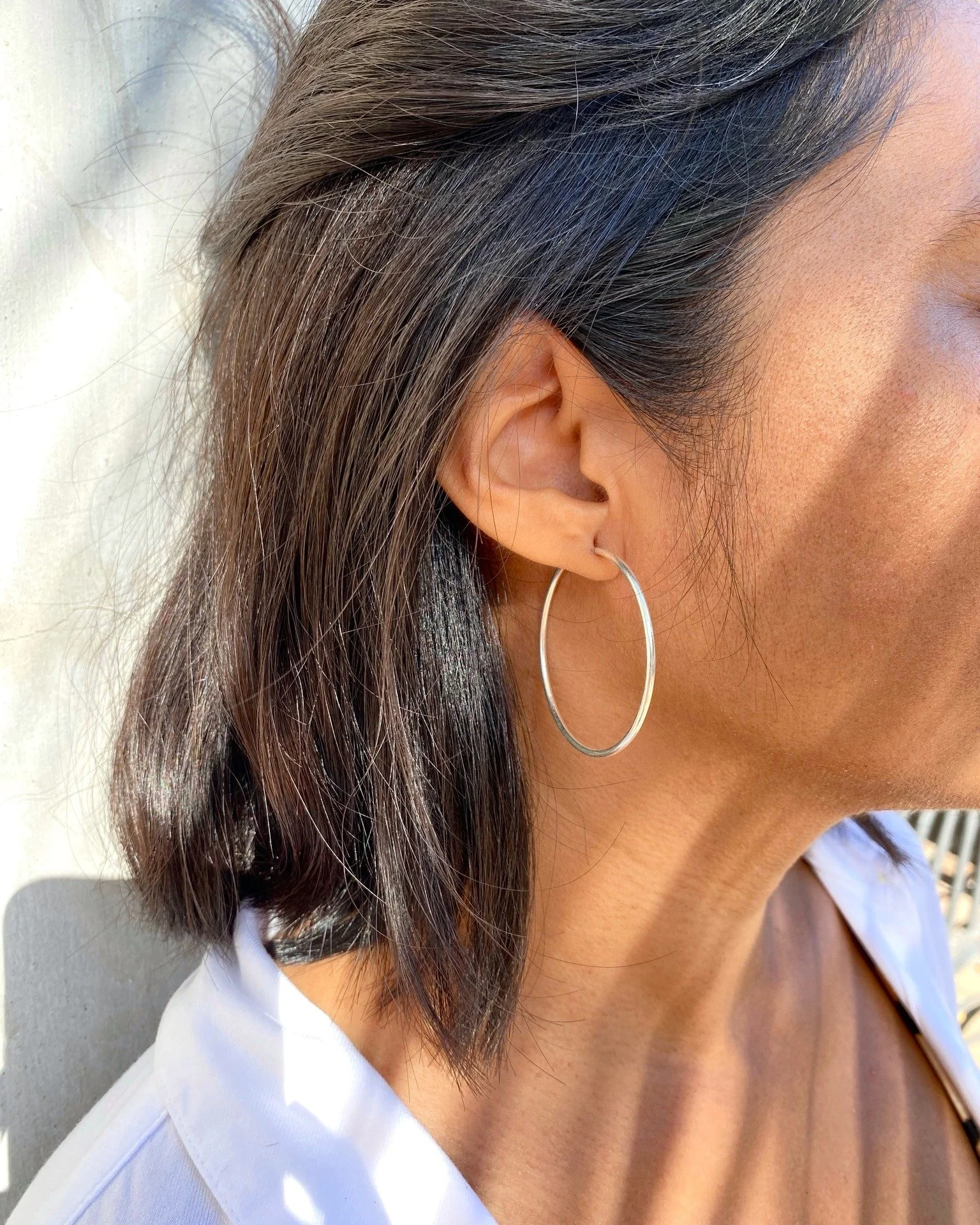 The air quality of the ocean is so magnificent... as my earrings
&bull;
&bull;
#lunaria #accesorios #moda #mexico #modaenmexico #fashionjewelry #fashion #trendy #hechoamano #hechoenmexico #lunariaannuamx #handmade #handmadejewelry #uniquejewelry #tur