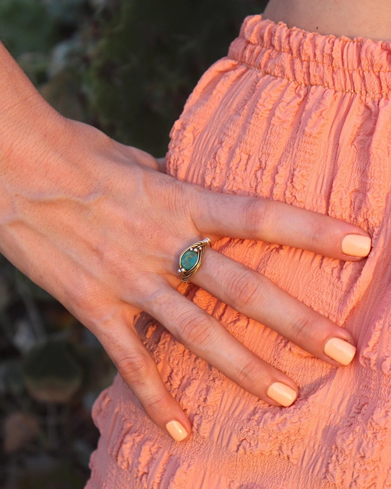 My pearl ring in full autumn at their most perfect best 
&bull;
&bull;
#lunaria #accesorios #moda #mexico #modaenmexico #fashionjewelry #fashion #trendy #hechoamano #hechoenmexico #lunariaannuamx #handmade #handmadejewelry #uniquejewelry #turquesa #u