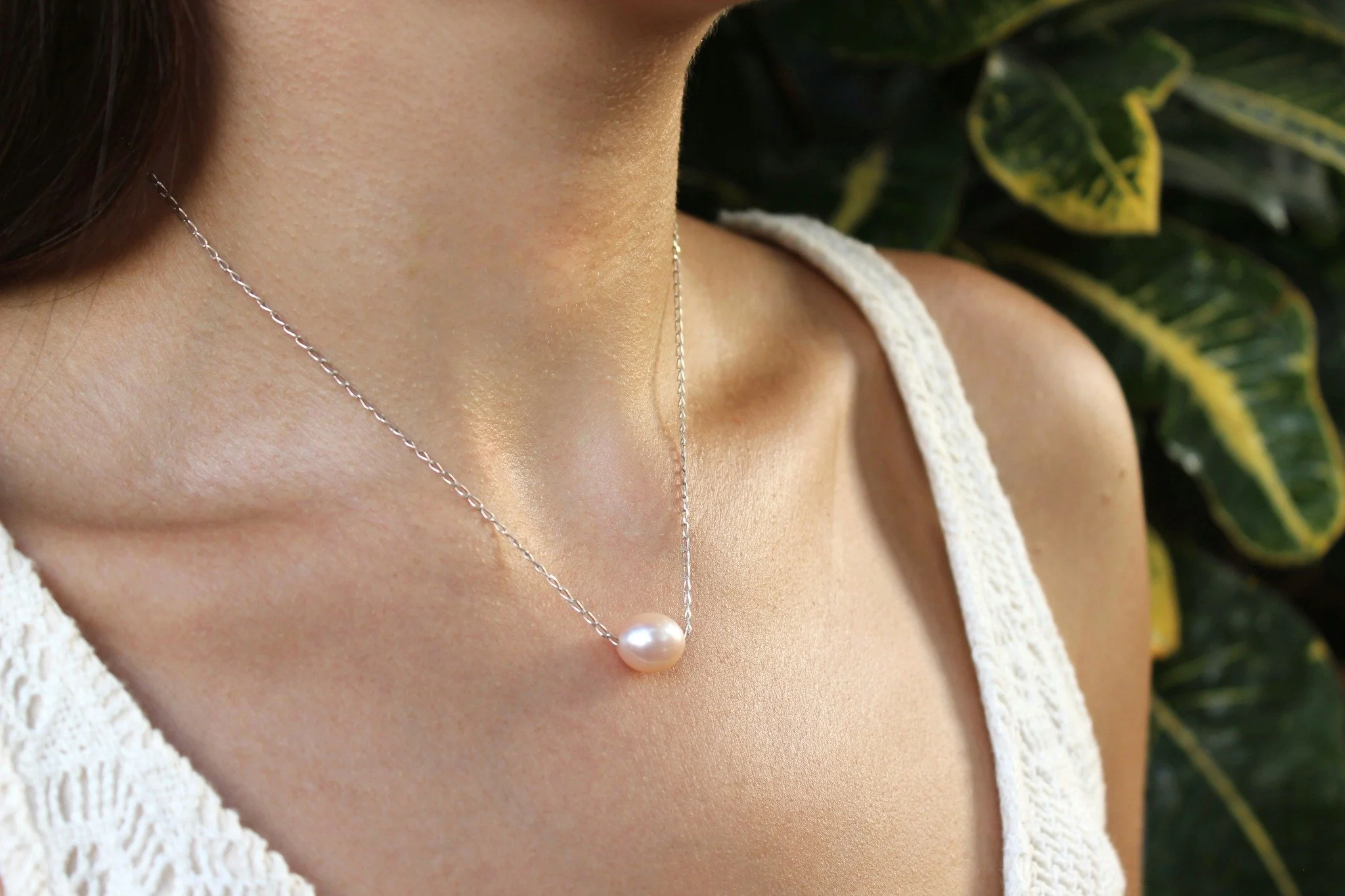 Around your neck, one pearl at a time
&bull;
&bull;
#lunaria #accesorios #moda #mexico #modaenmexico #fashionjewelry #fashion #trendy #hechoamano #hechoenmexico #lunariaannuamx #handmade #handmadejewelry #uniquejewelry #turquesa #uniquepiece #soul #j