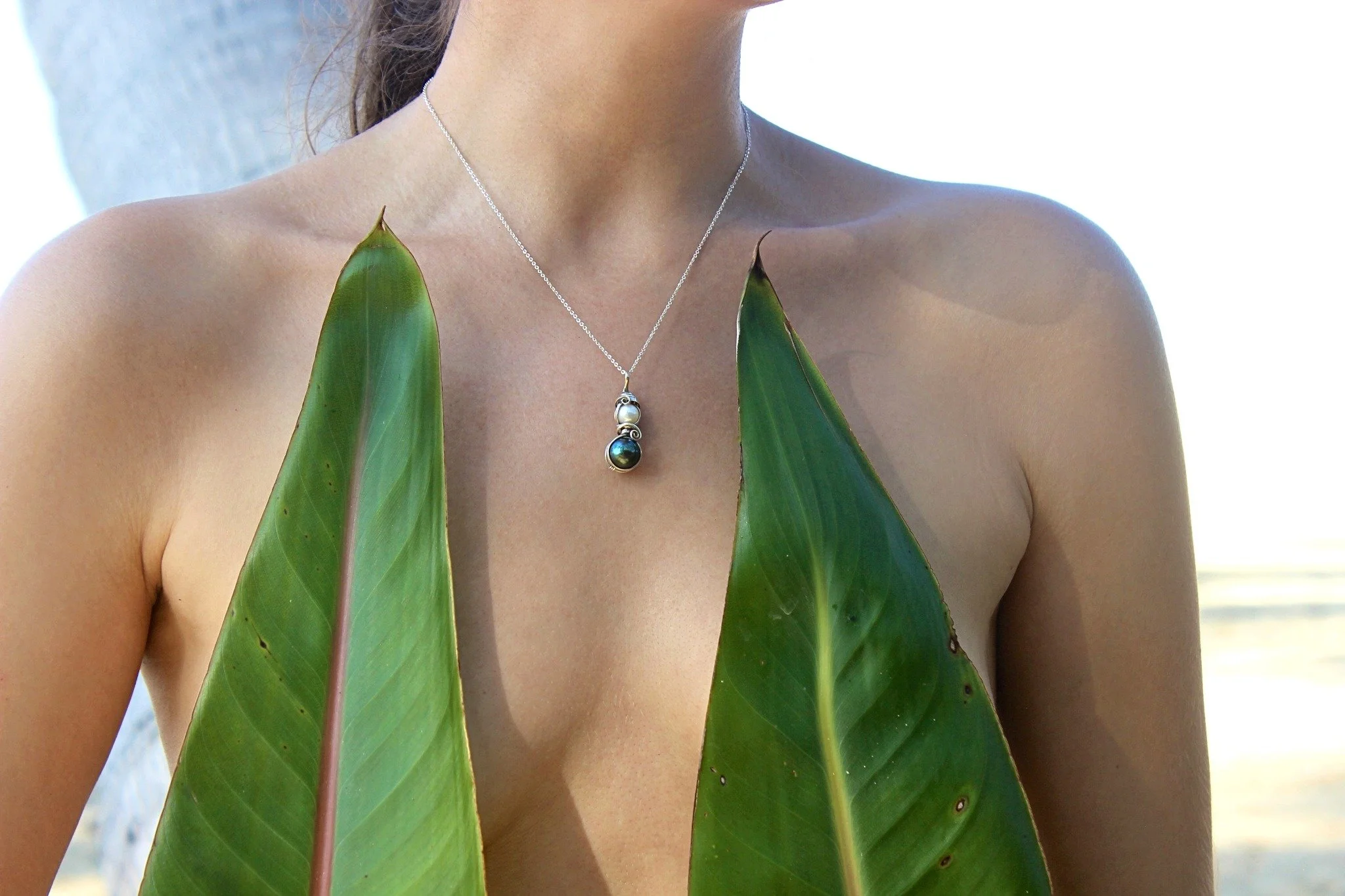 There's no other way to wear your story
&bull;
&bull;
#lunaria #accesorios #moda #mexico #modaenmexico #fashionjewelry #fashion #trendy #hechoamano #hechoenmexico #lunariaannuamx #handmade #handmadejewelry #uniquejewelry #turquesa #uniquepiece #soul 