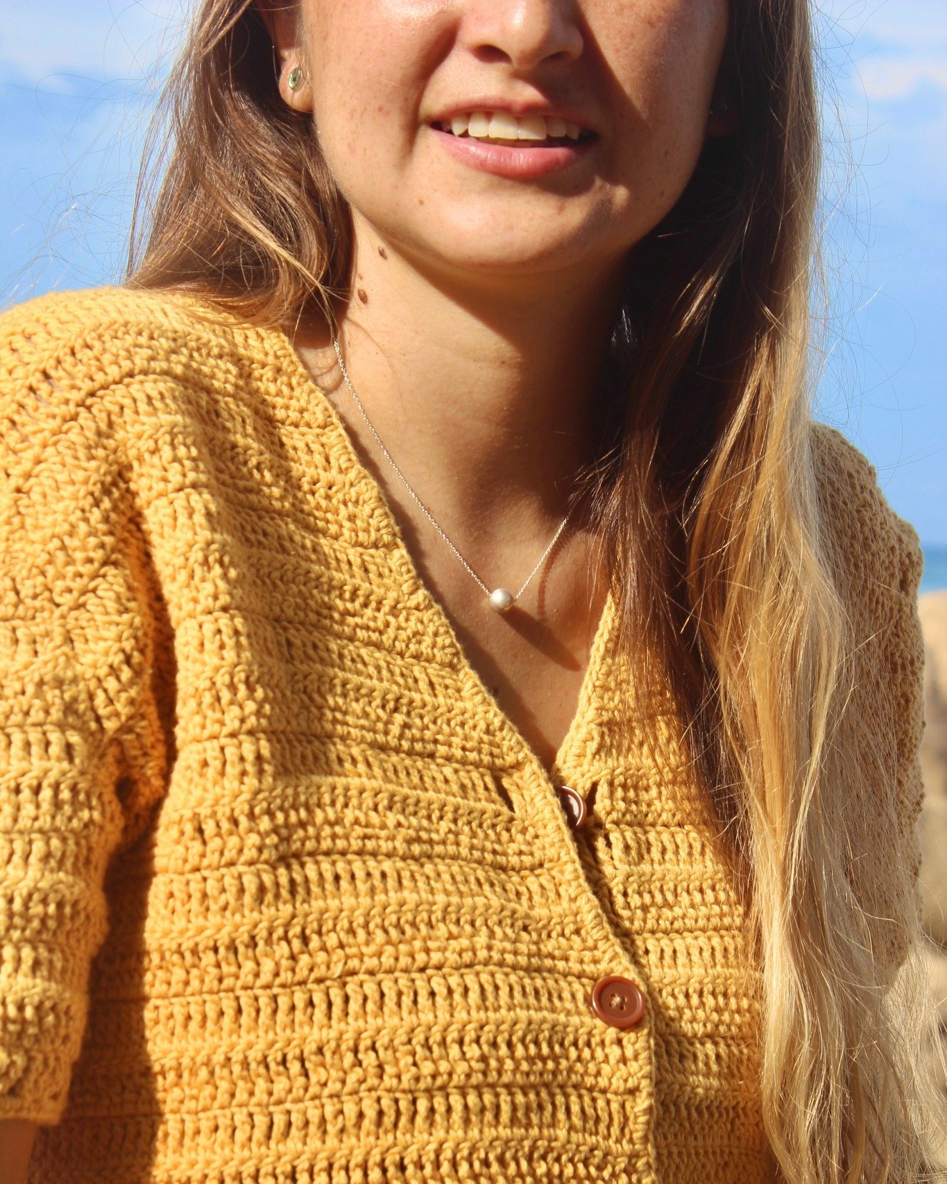 With my pearl into the spring of love
&bull;
&bull;
#lunaria #accesorios #moda #mexico #modaenmexico #fashionjewelry #fashion #trendy #hechoamano #hechoenmexico #lunariaannuamx #handmade #handmadejewelry #uniquejewelry #turquesa #uniquepiece #soul #j