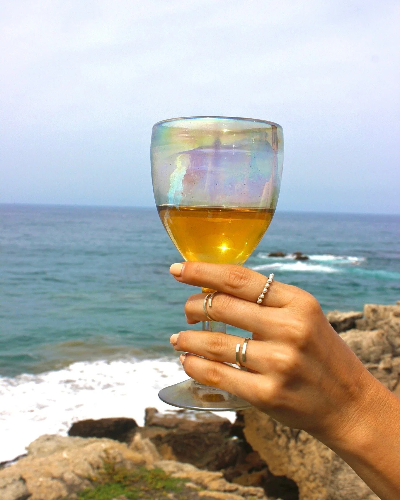 Pearls raises from the nature, and wearing them every day, becomes my fashion
&bull;
&bull;
#lunaria #accesorios #moda #mexico #modaenmexico #fashionjewelry #fashion #trendy #hechoamano #hechoenmexico #lunariaannuamx #handmade #handmadejewelry #uniqu