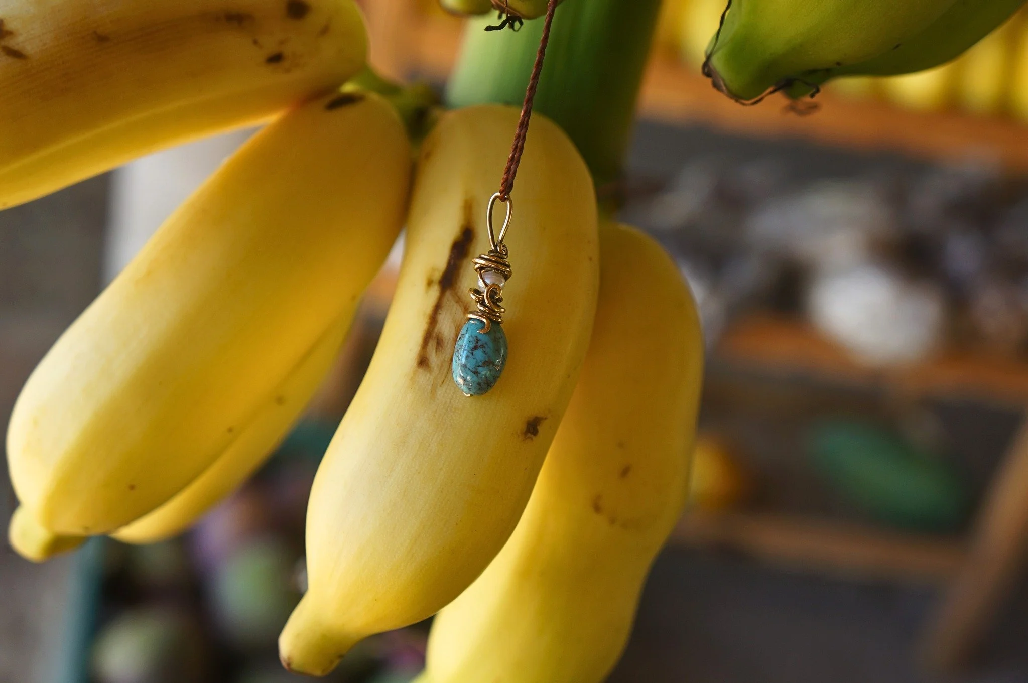 Have no other wish than a close fusion with nature....
&bull;
&bull;
#lunaria #accesorios #moda #mexico #modaenmexico #fashionjewelry #fashion #trendy #hechoamano #hechoenmexico #lunariaannuamx #handmade #handmadejewelry #uniquejewelry #turquesa #uni