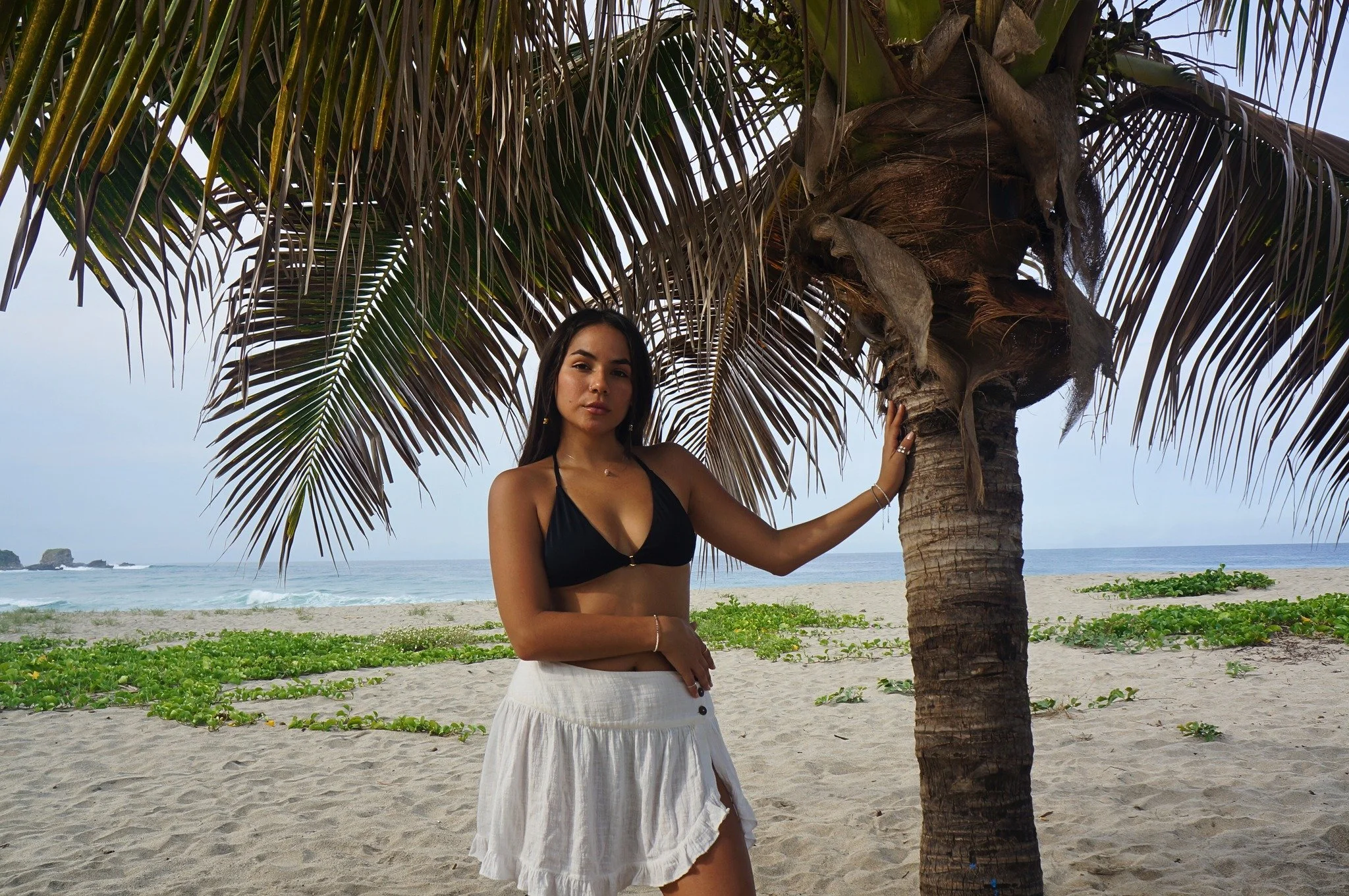 Simplicity is a luxury, I can afford
&bull;
&bull;
#perla #joyeria #modamexicana #hechoenmexico #hechoamano #jewelry #pearl #fashionjewelry #gemstones #boho #etsy #lunariaannuamx #perlanegra #stones #tropical #healingjewelry #trendy #mermaid #consume