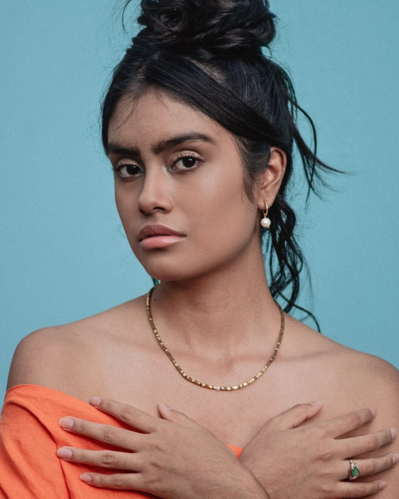 Portrayed a distinct type of utopia on my own perfect world
&bull;
&bull;
#perla #joyeria #modamexicana #hechoenmexico #hechoamano #jewelry #pearl #fashionjewelry #gemstones #boho #etsy #lunariaannuamx #perlanegra #stones #tropical #healingjewelry #t