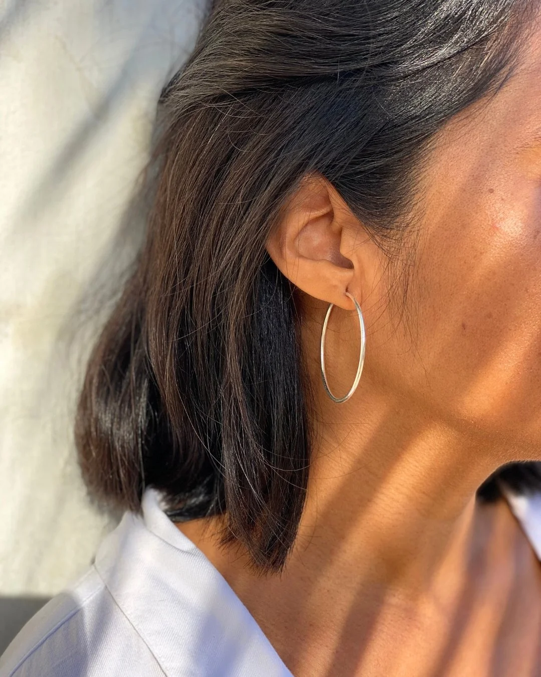 Intimate conversation in the hush of golden light
&bull;
&bull;
#perla #joyeria #modamexicana #hechoenmexico #hechoamano #jewelry #pearl #fashionjewelry #gemstones #boho #etsy #lunariaannuamx #perlanegra #stones #tropical #healingjewelry #trendy #mer