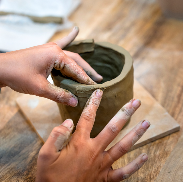 Discover the Art of Pottery!
