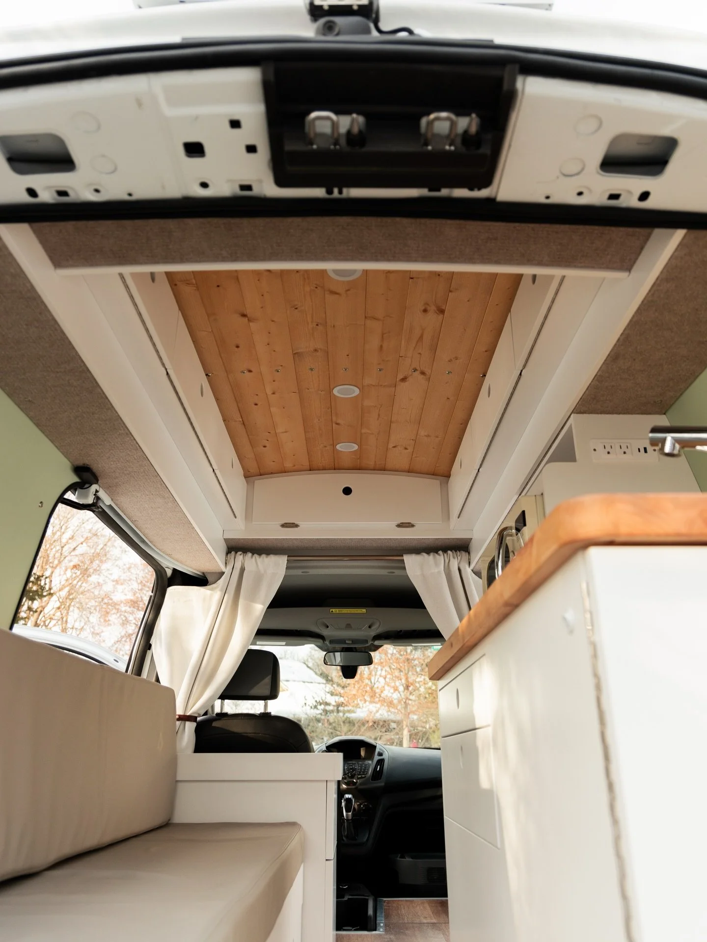 With the added 12&rdquo; topper, there was a bit of extra room to add some upper cabinets in the latest FTC build 👌🏻
&bull;
Watch the full tour here 👉🏻 https://youtu.be/aTQn2cOqwNg 
&bull;
Briarwoodvans.com