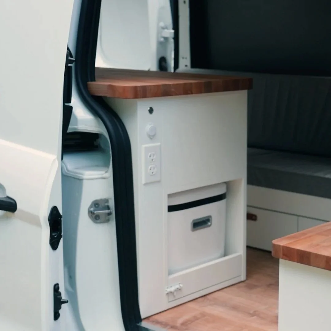 Kitchenette_Build.00_15_14_03.Still007.jpg