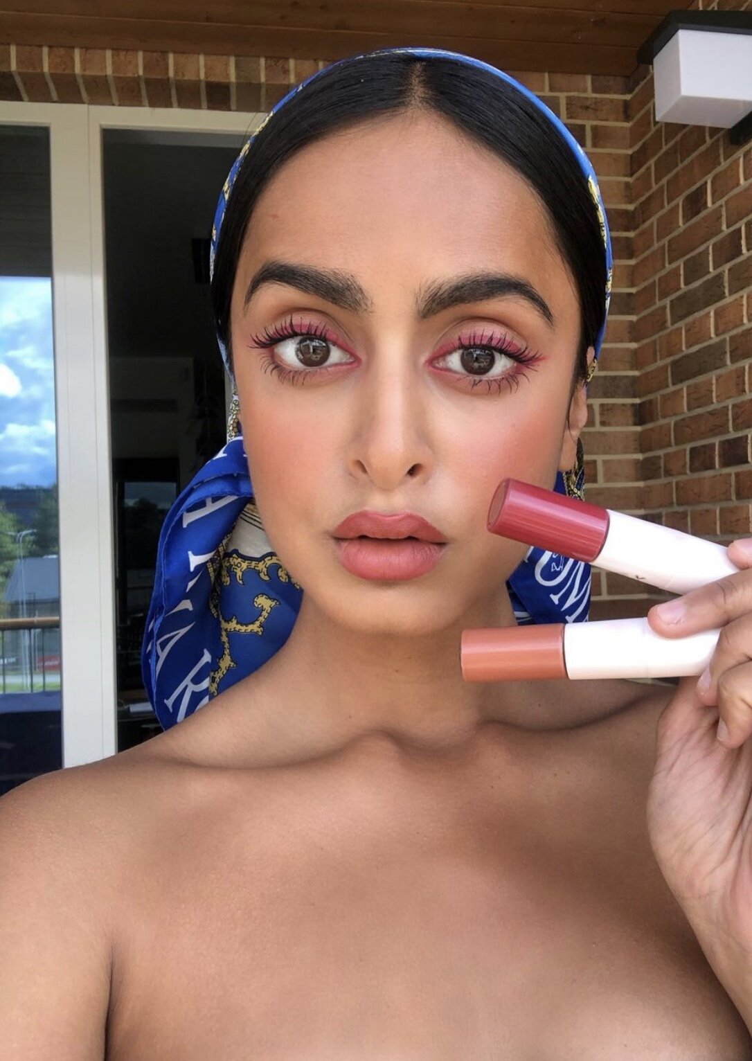 Tasneem Shahidullah is the founder and creator of TASNEEM Cosmetics, a beauty brand focused on celebrating all types of people, cultures and colours.Website: https://www.tasneemcosmetics.com/ Instagram: https://www.instagram.com/tasneemcosmetics/Facebook: https://www.facebook.com/tasneemcosmetics/Youtube: https://www.youtube.com/channel/UCfHBg05sm4ezfPSjSIkrEWA - Headshot credit to Instagram.