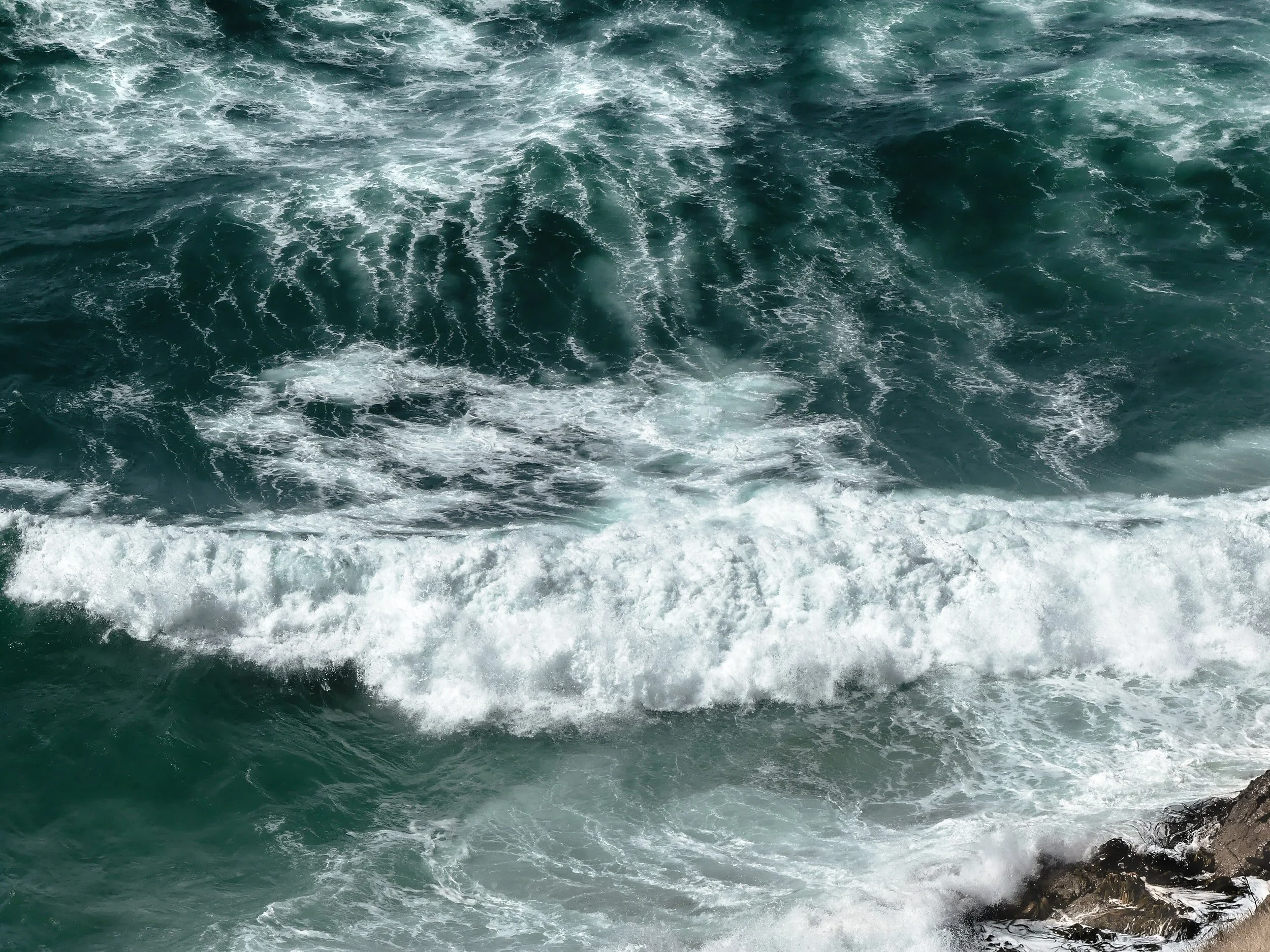 unsplash-image-TzWdI4O-kpI.jpg