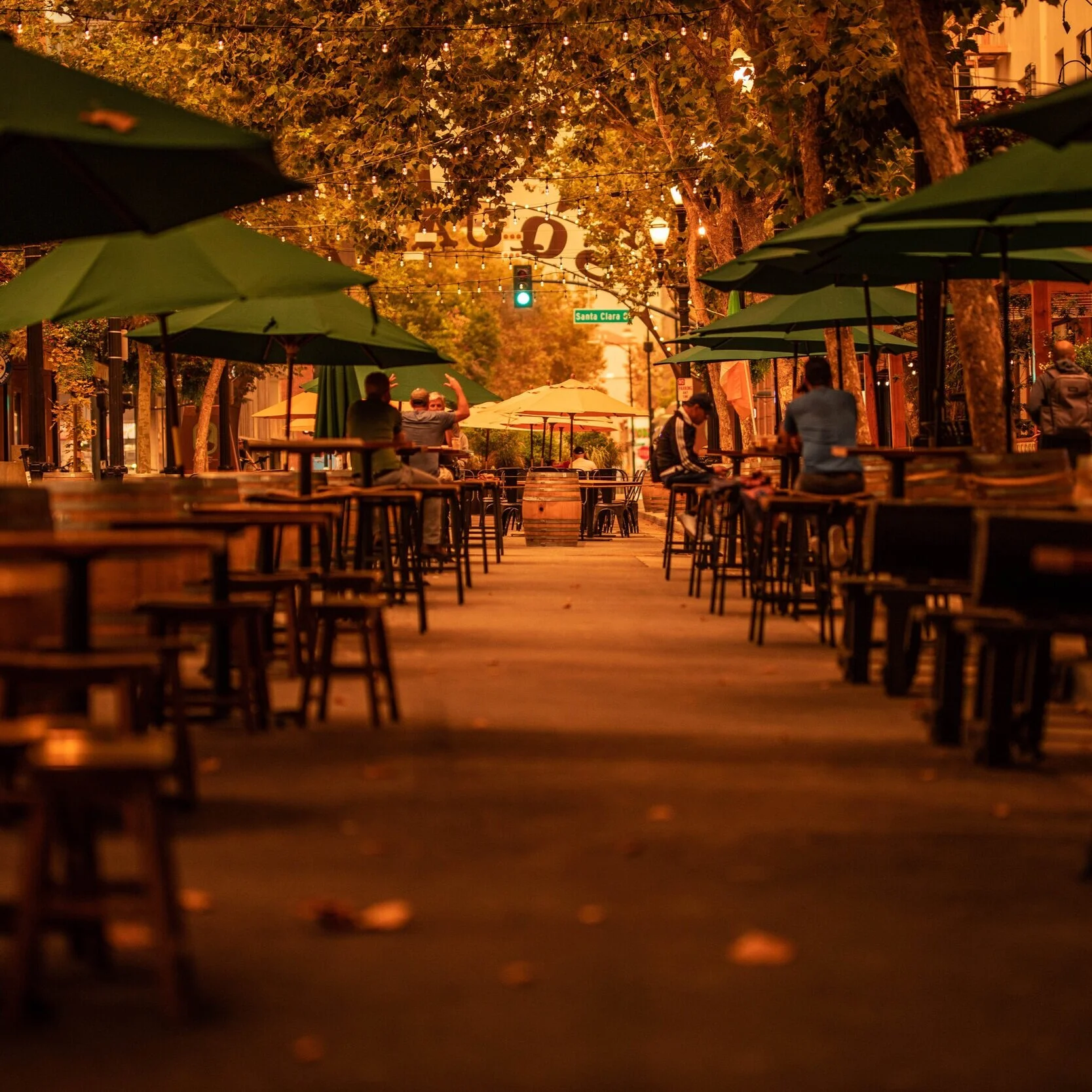  UI/UX for  Ibili , an app that generates architectural walking tours based on geolocation. 