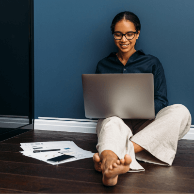 Female entrepreneur searching for state by state business services for women.