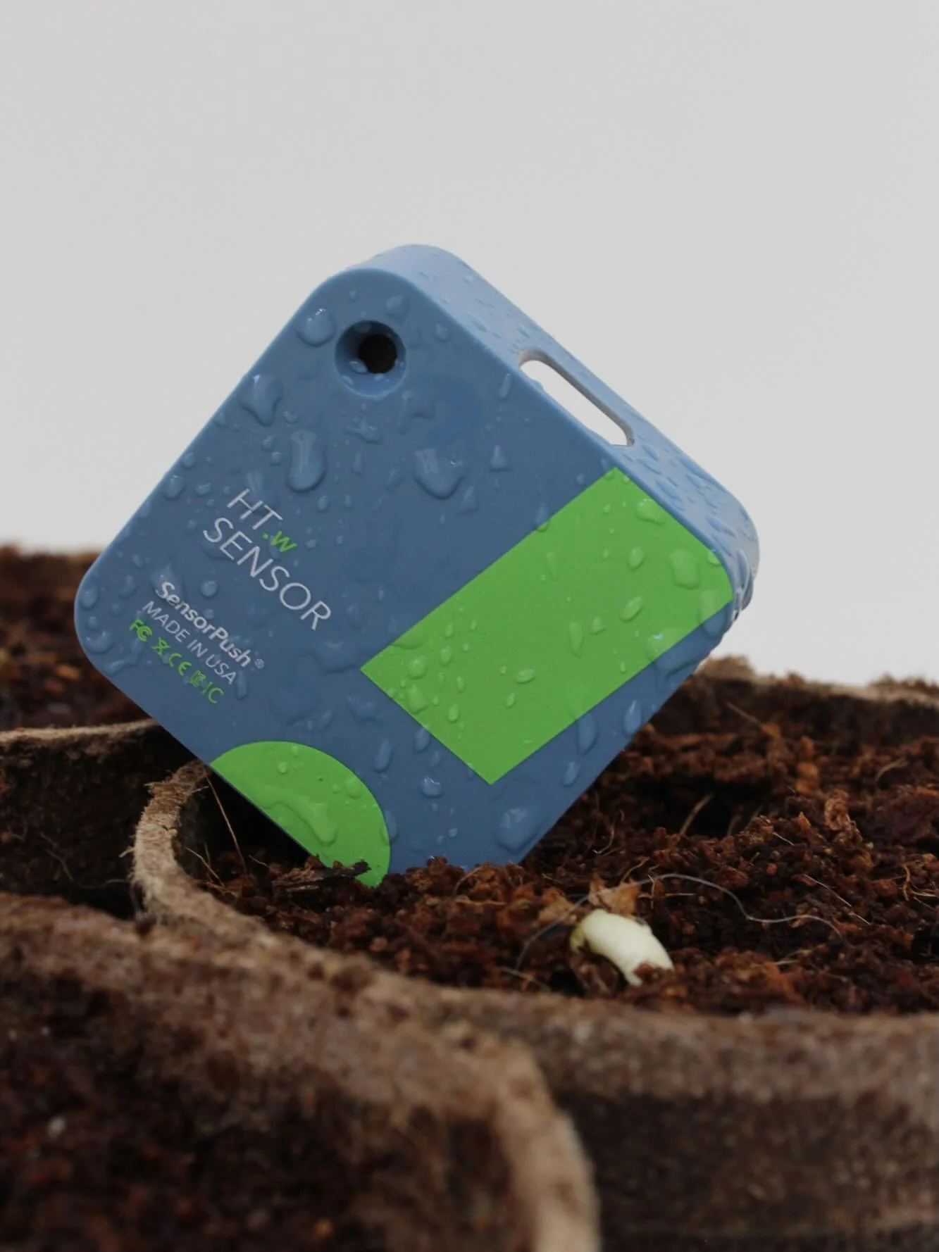 Soil temperature and humidity are crucial for plant health &mdash; affecting root function, nutrient uptake, and microbial activity.  The SensorPush HT.w wireless smart sensor is water-resistant and pairs effortlessly with our mobile&nbsp;apps&nbsp;a
