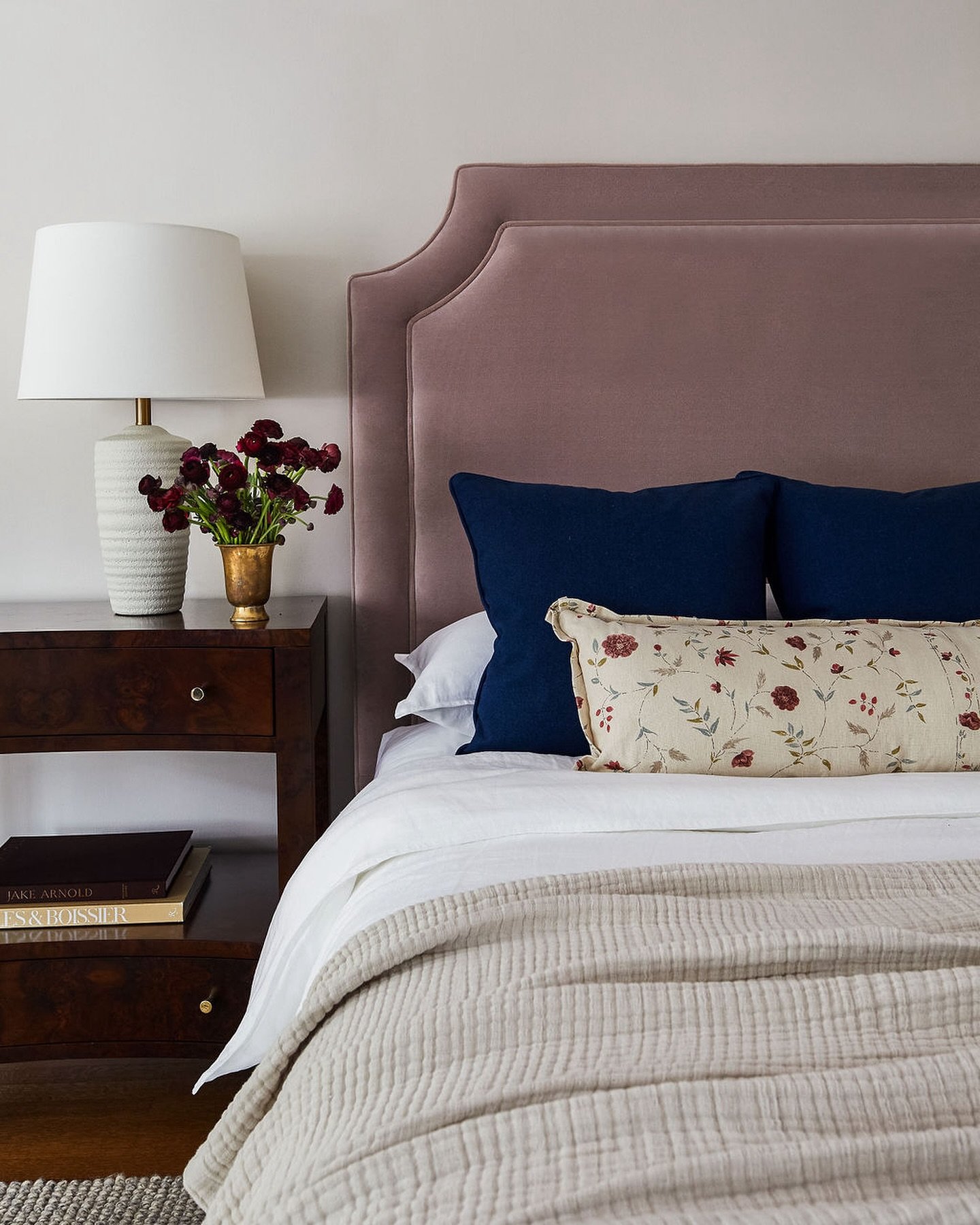 The prettiest textiles in our DC project&rsquo;s primary bedroom with @mwconstruction. Photo: @angelanewtonroyphotography Styling: @kristihunter