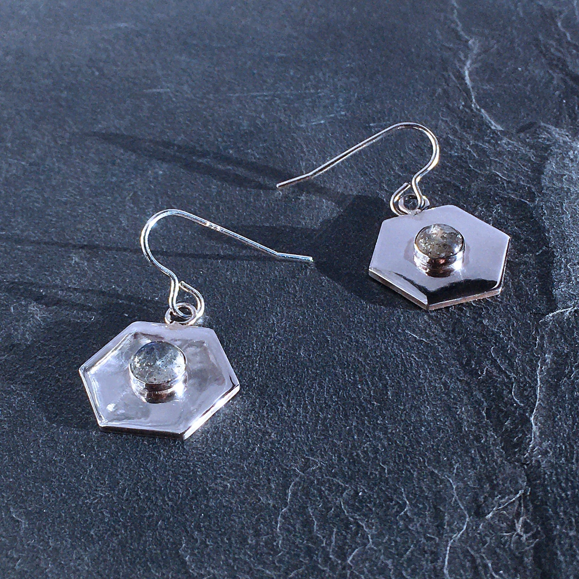 https://i.etsystatic.com/26135098/r/il/4b0820/2915029798/il_fullxfull.2915029798_75zw.jpg